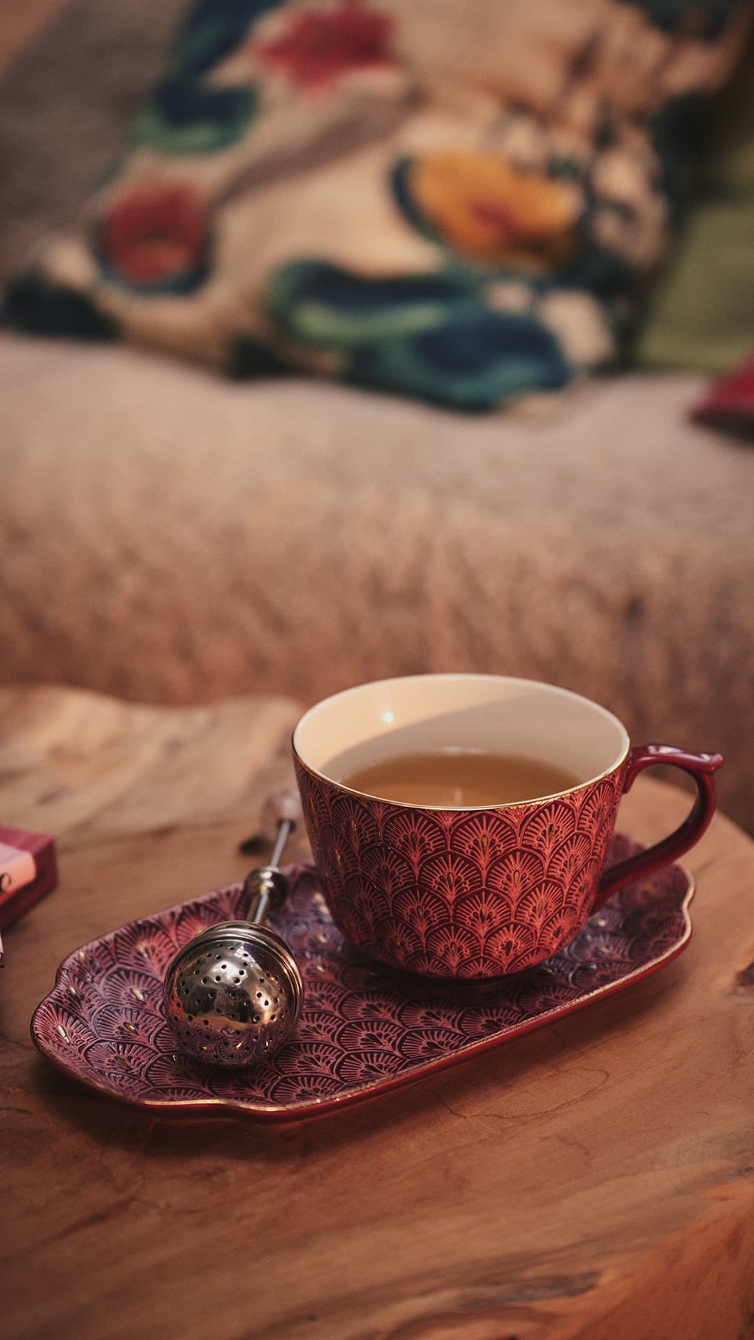 https://a.storyblok.com/f/301127/1080x1920/091bddc65a/dukninghejhej.jpg