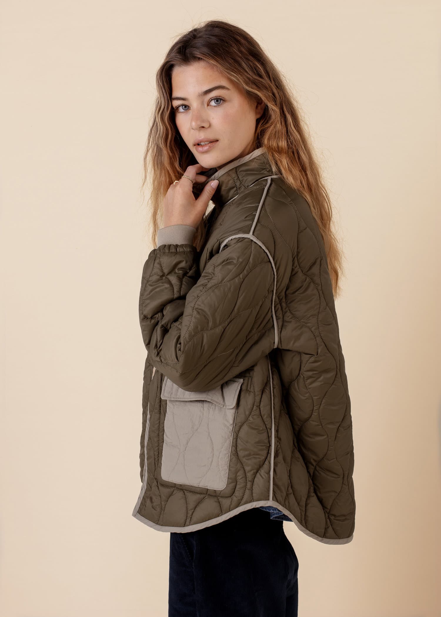 ROXY - Quiltad dubbelsidig jacka - Grön | Indiska.com