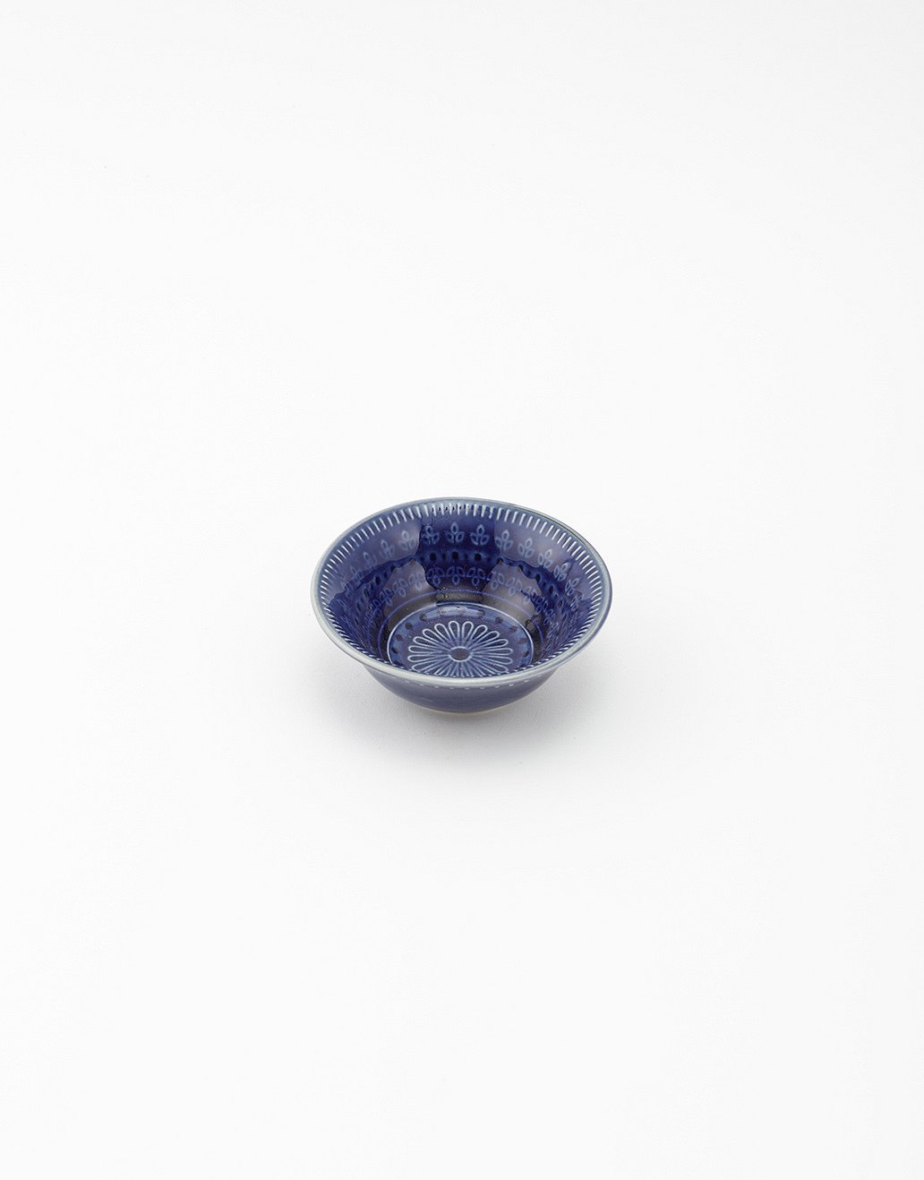 Stoneware mini bowl thumbnail 1