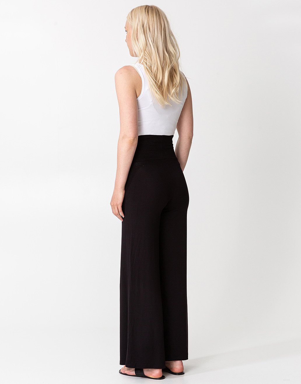 Wide high waisted trousers Image 3