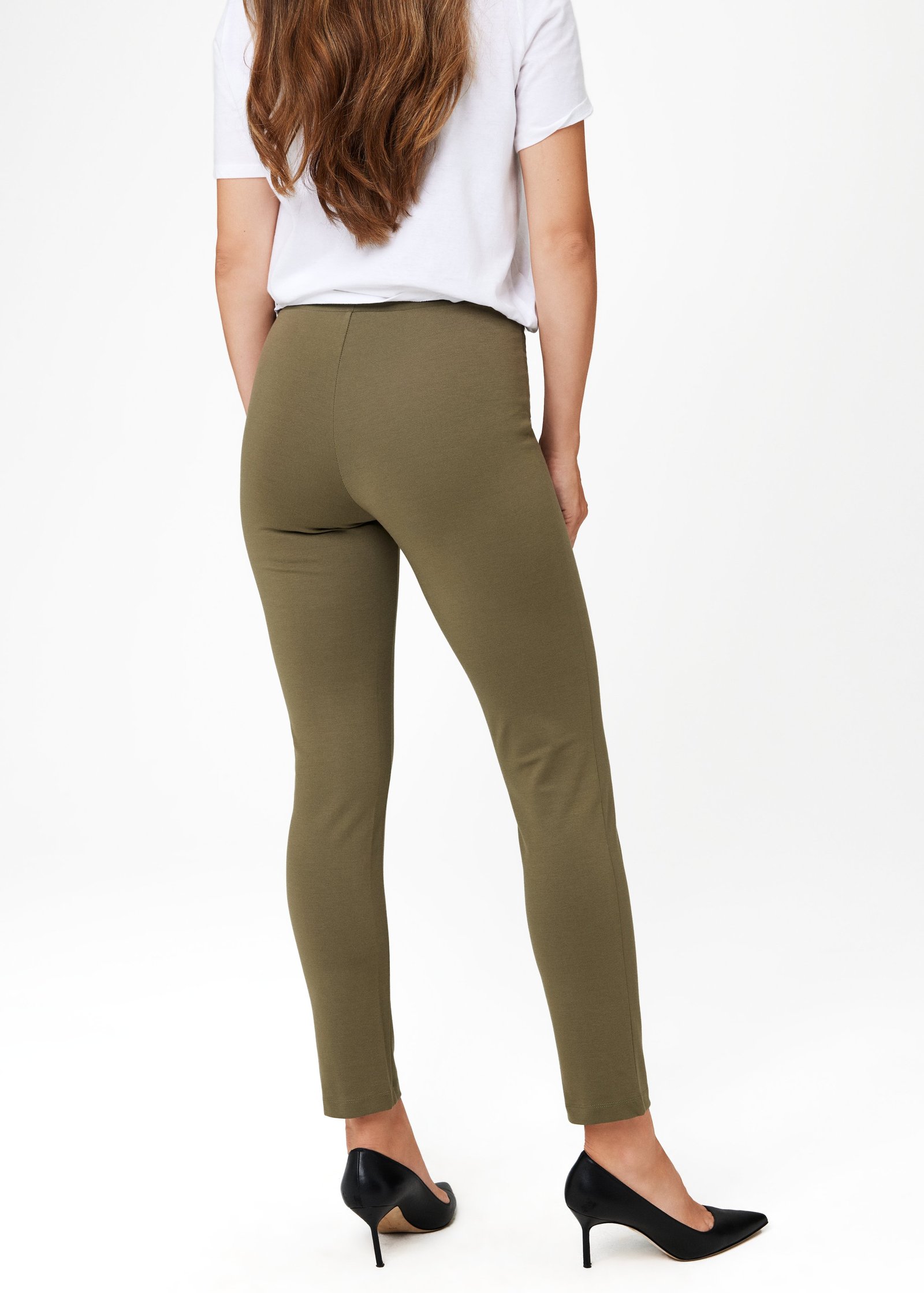 Stretchy straight trousers Image 3