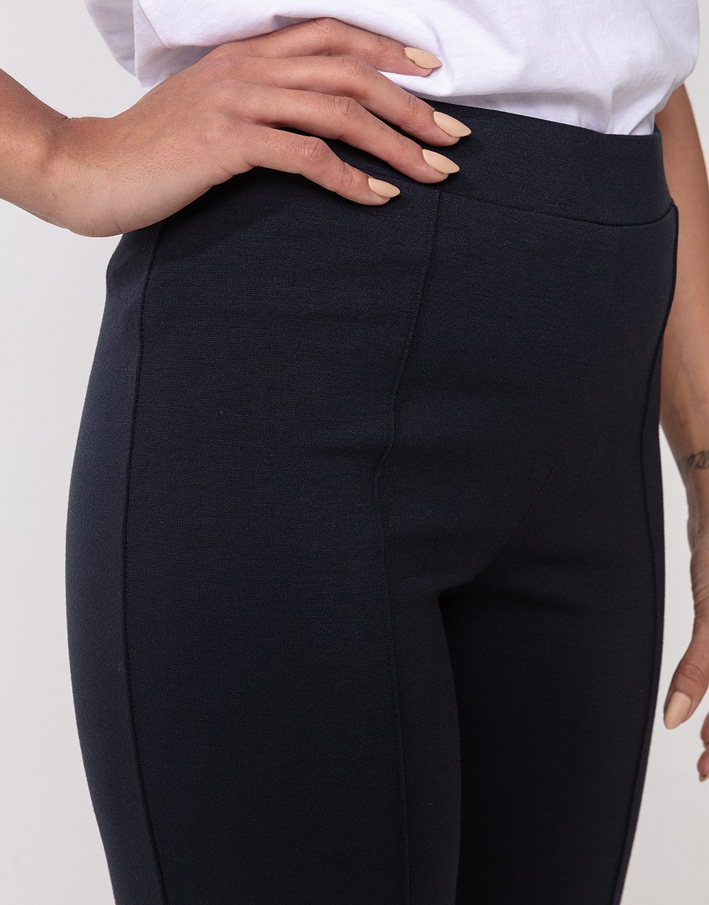 Elastisk bukse med rette ben Image 2