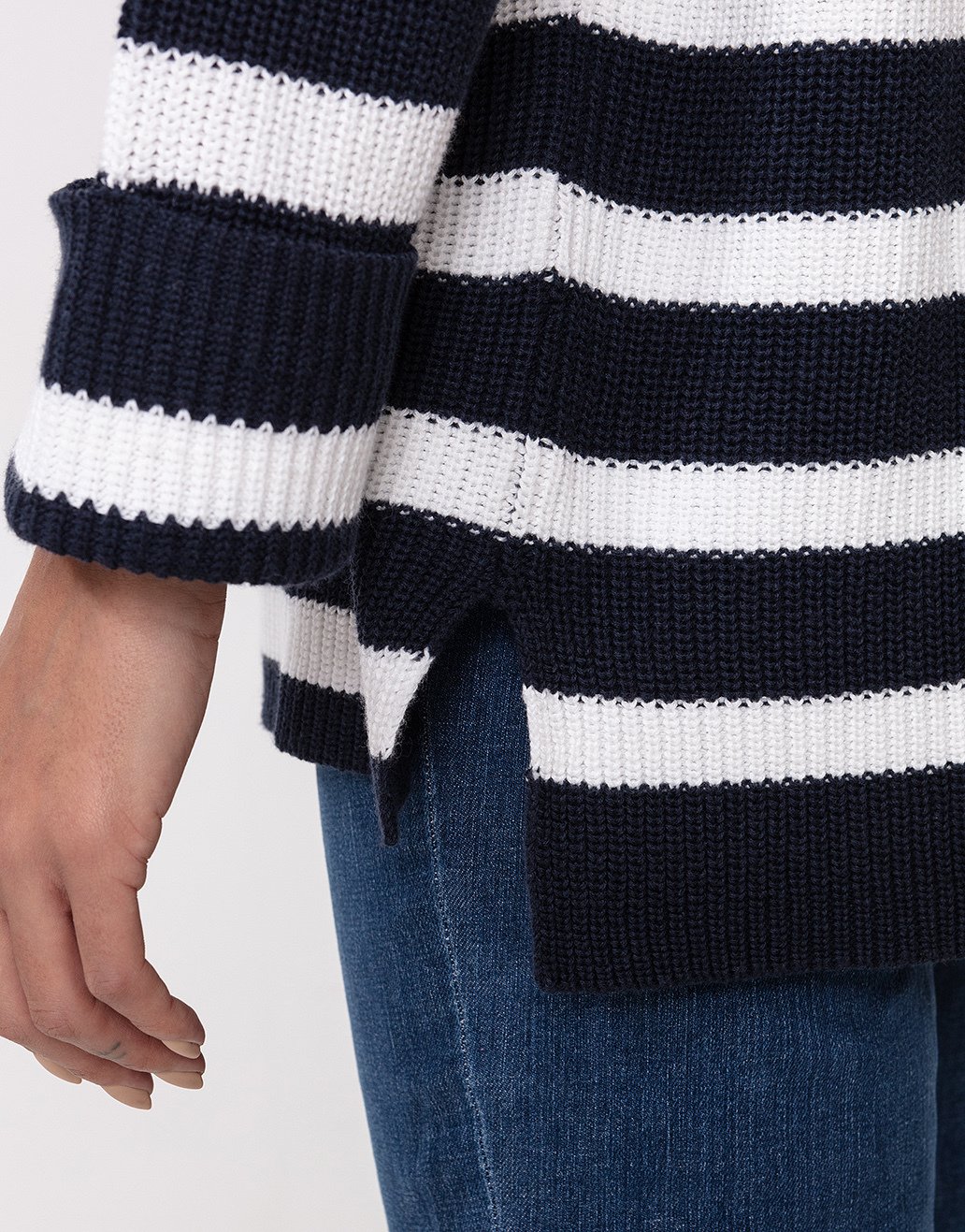 Solid knitted sweater Image 3