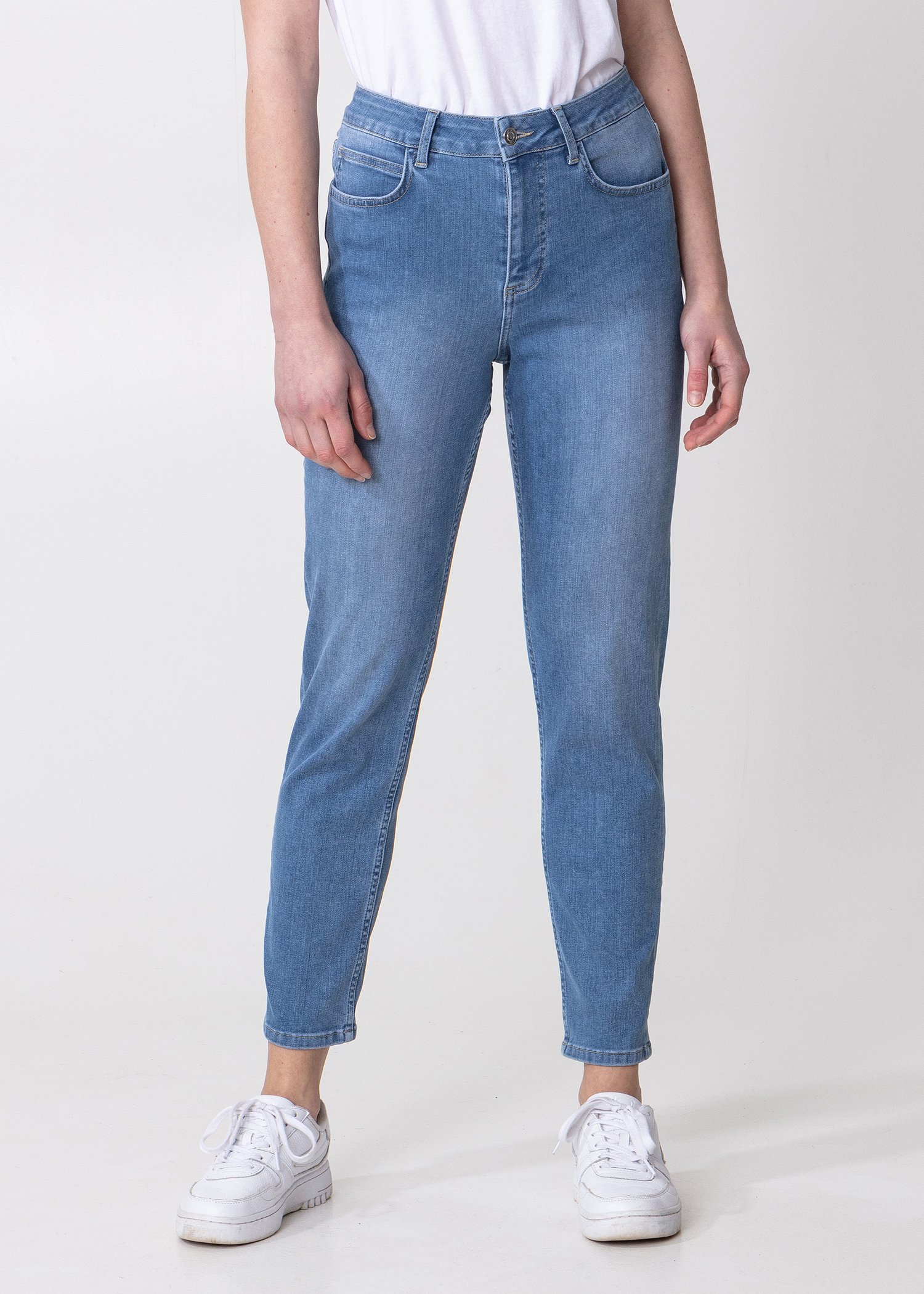 Smala jeans med stretch thumbnail 9