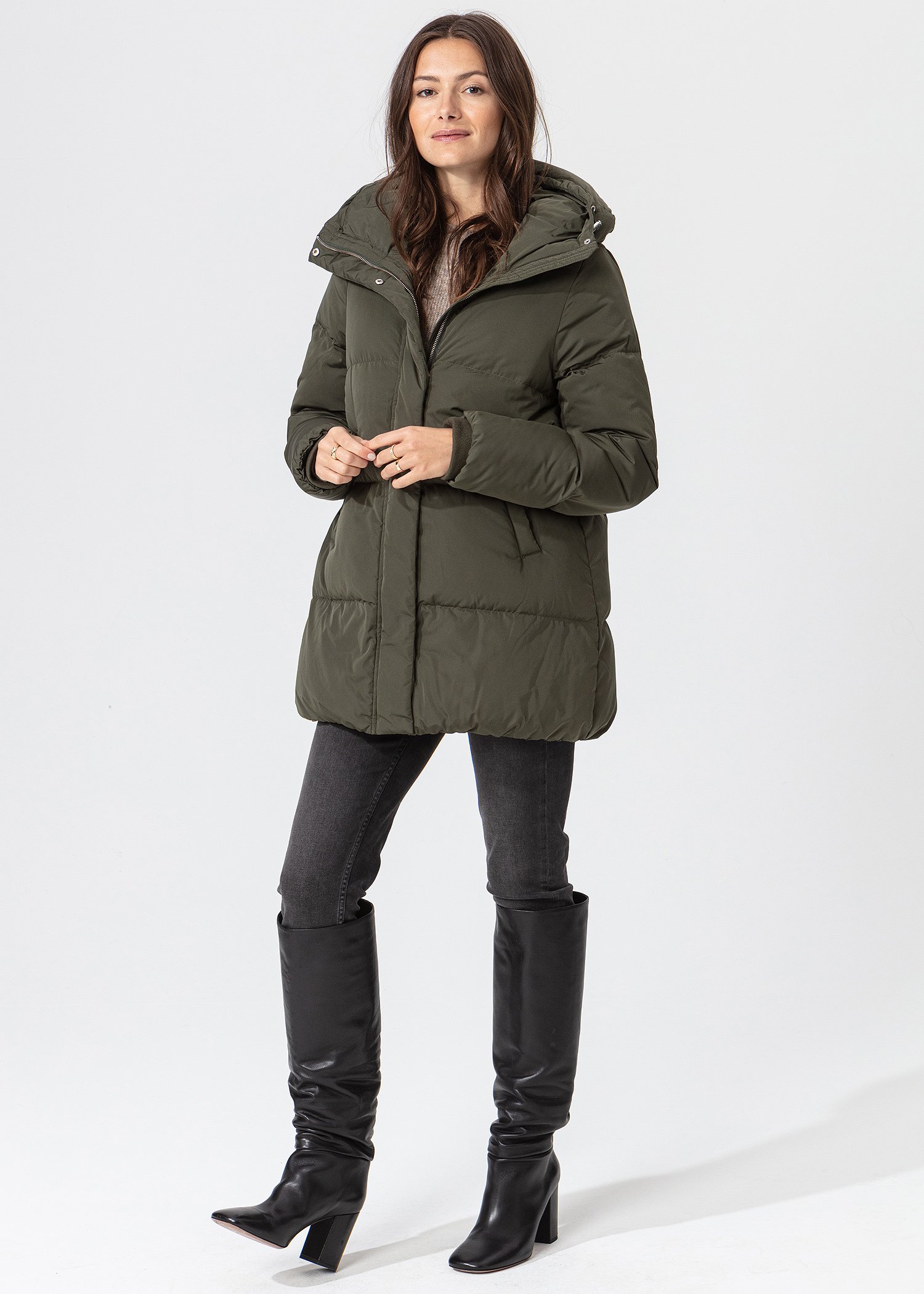 Hooded down jacket Image 5