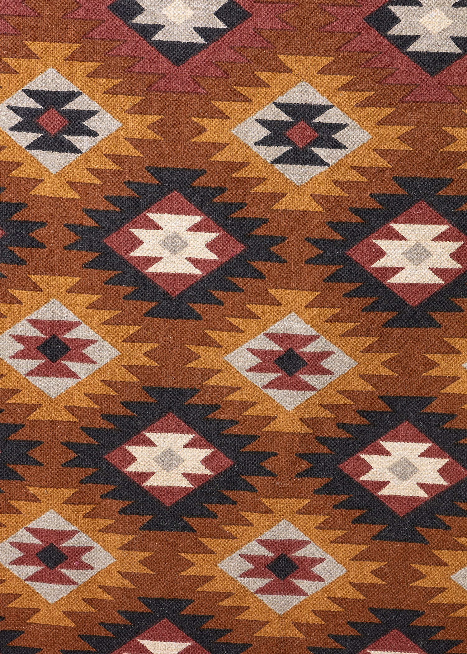 Patterned cotton rug Image 1
