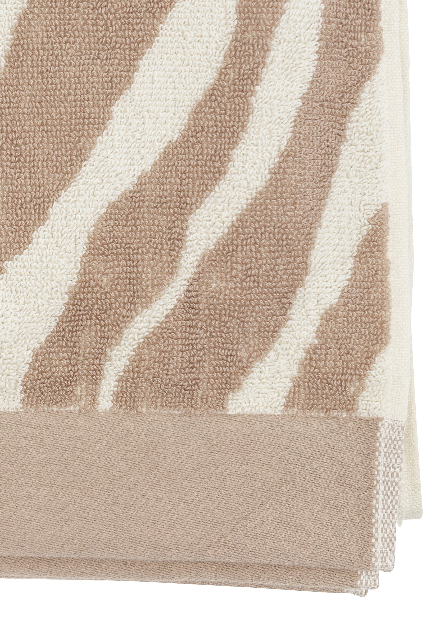 Zebra patterned bath towel thumbnail 4