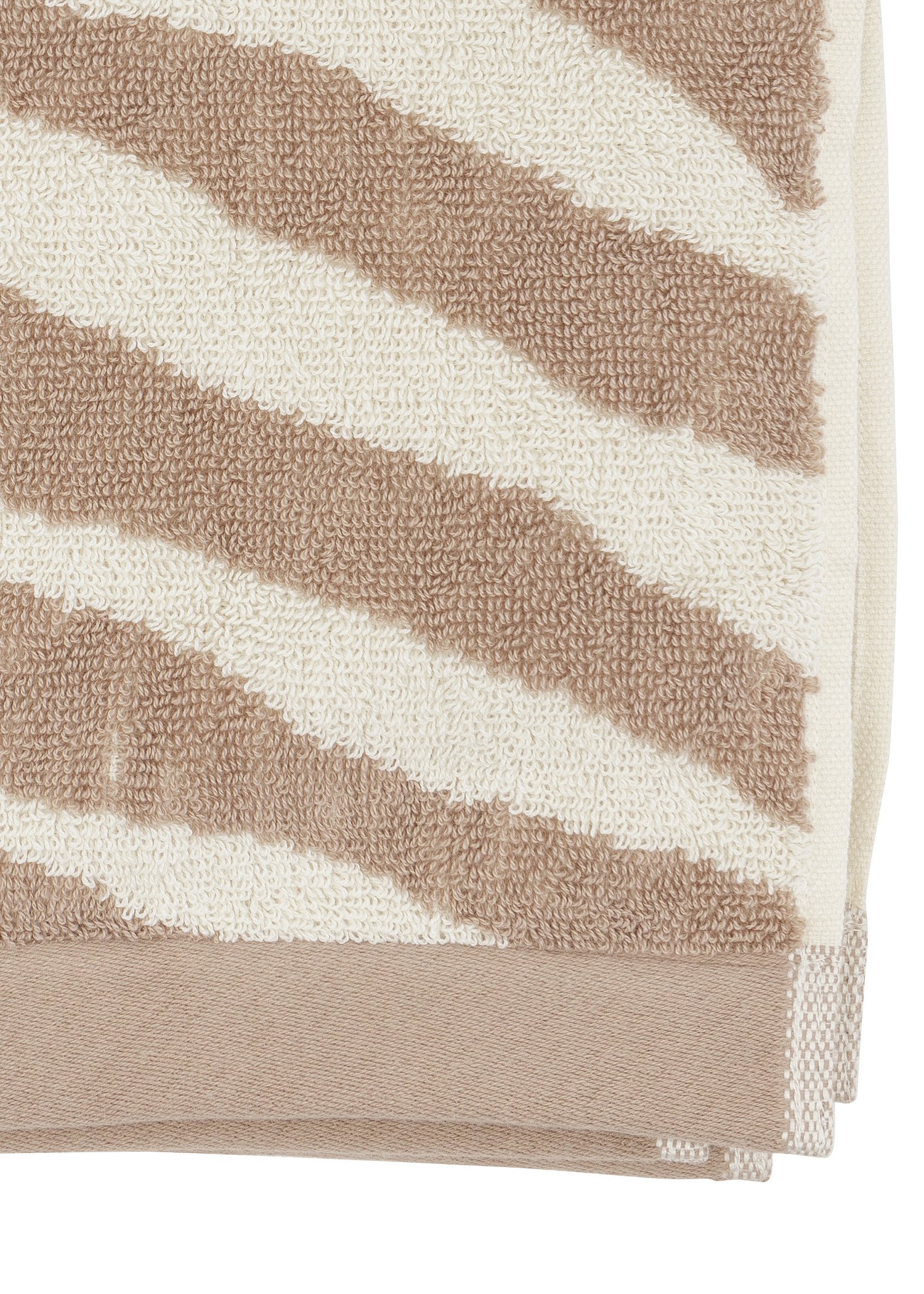 Zebra patterned towel Image 5