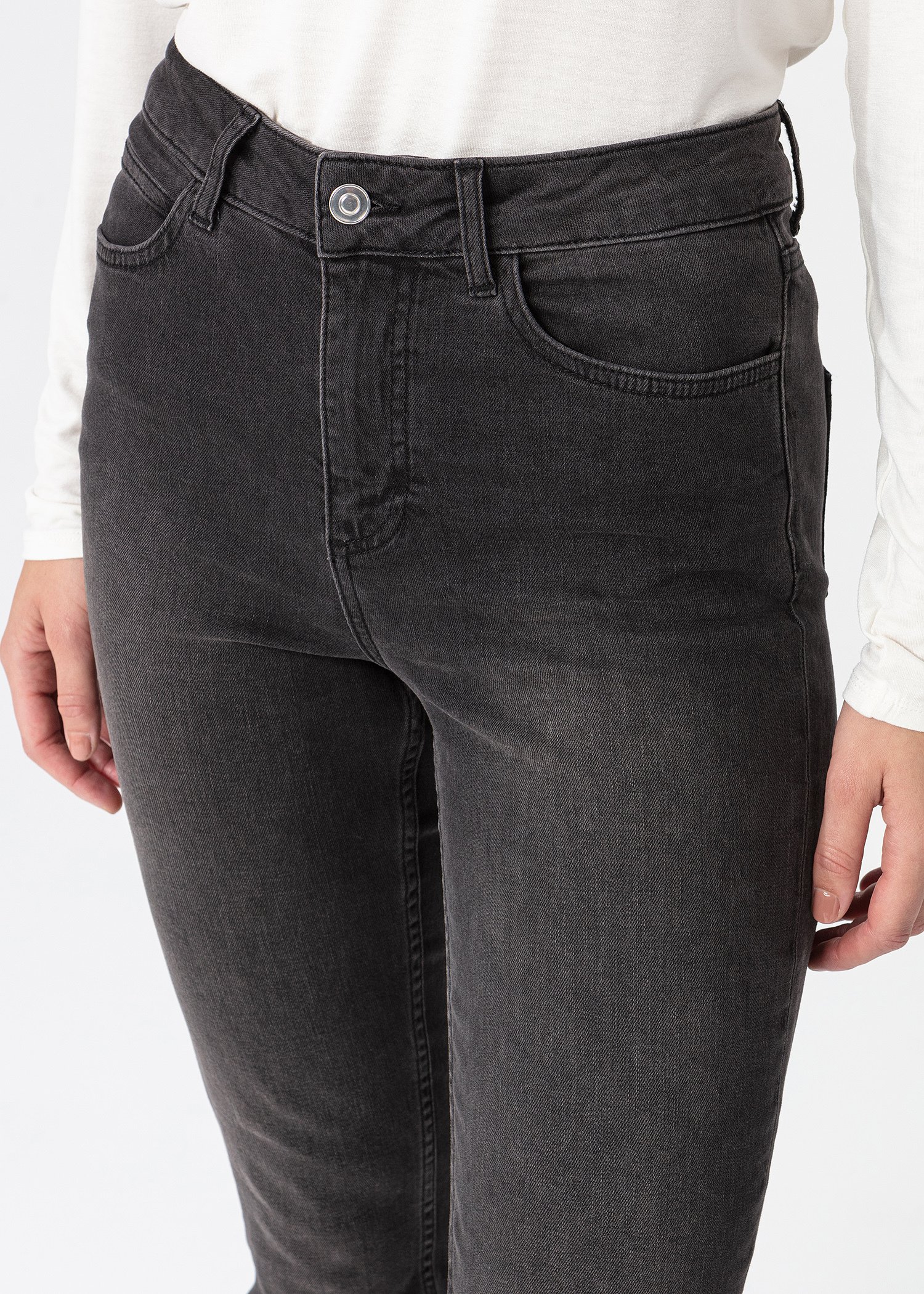 Jeans med smal passform Image 2