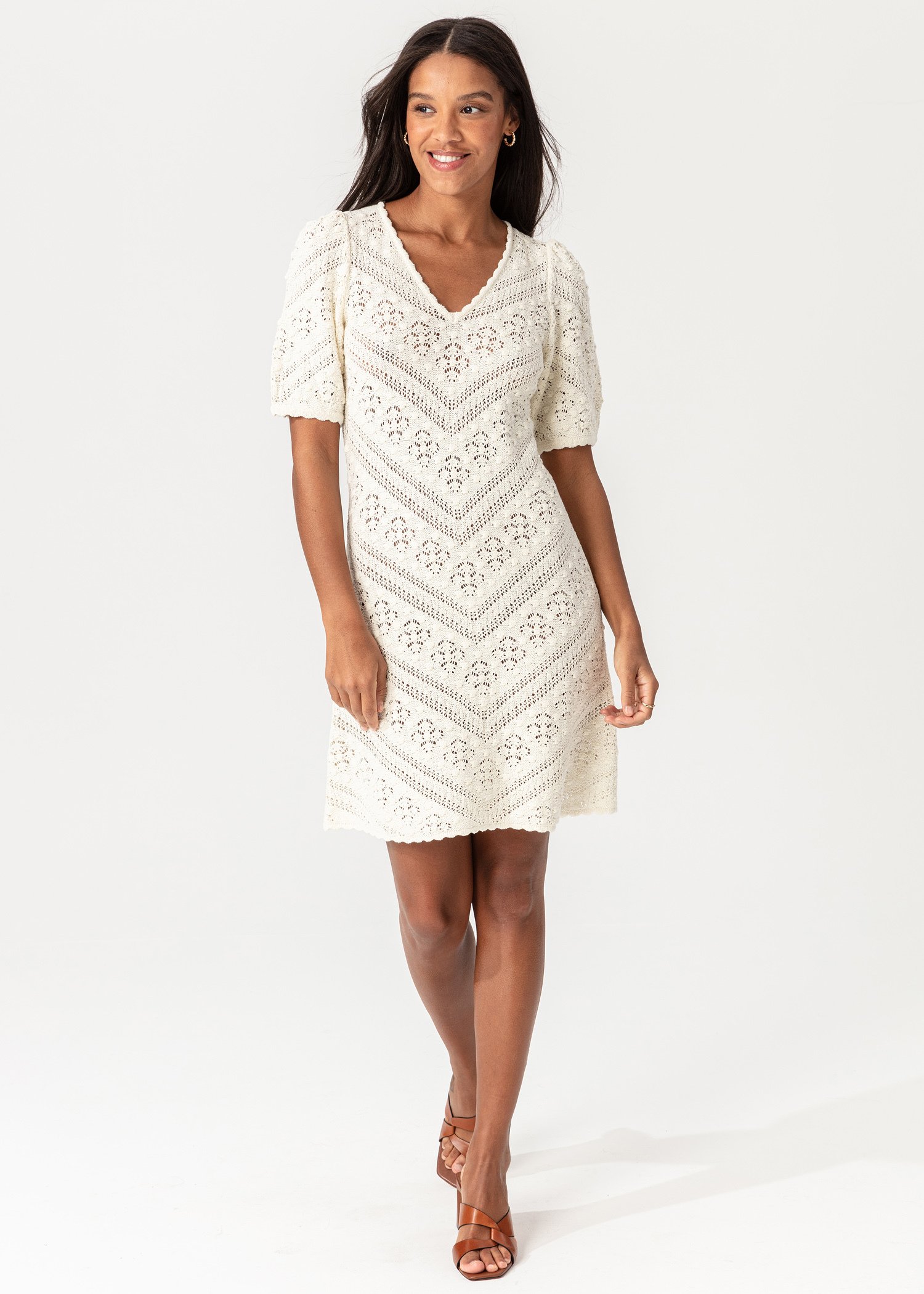 Knitted short dress Image 0