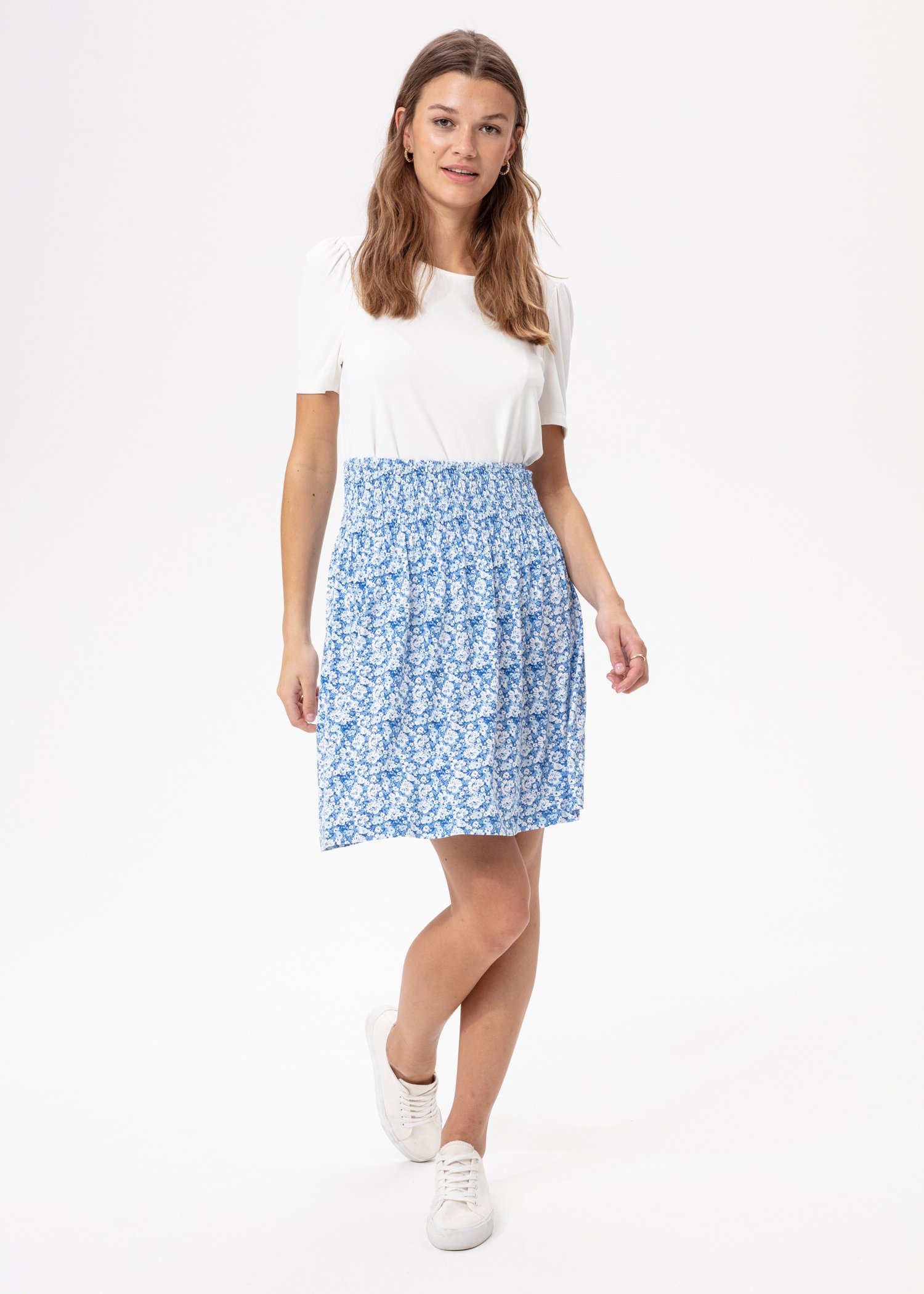 Elastic skirt with smock details