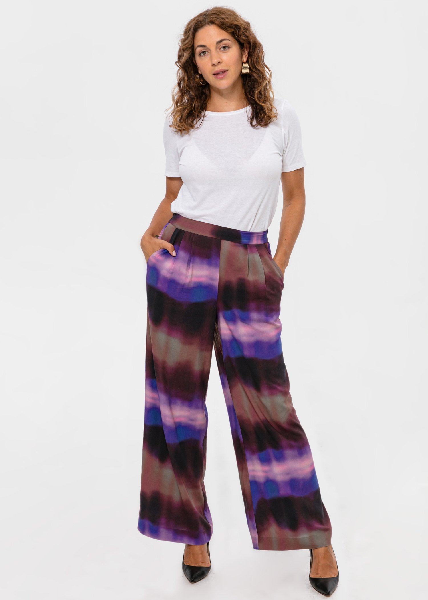 Wide patterned trousers thumbnail 1