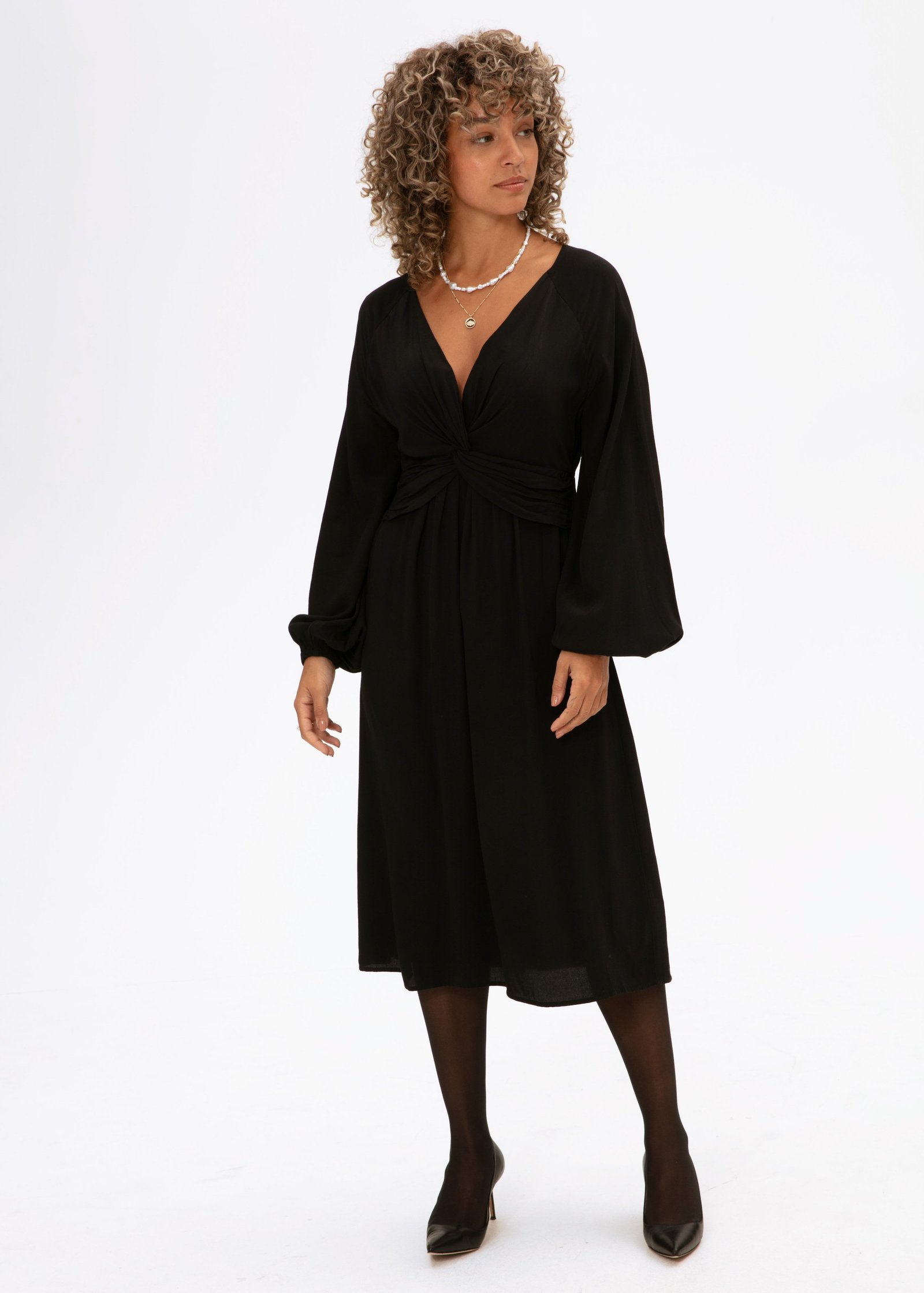 Black dress with puff sleeves thumbnail 3