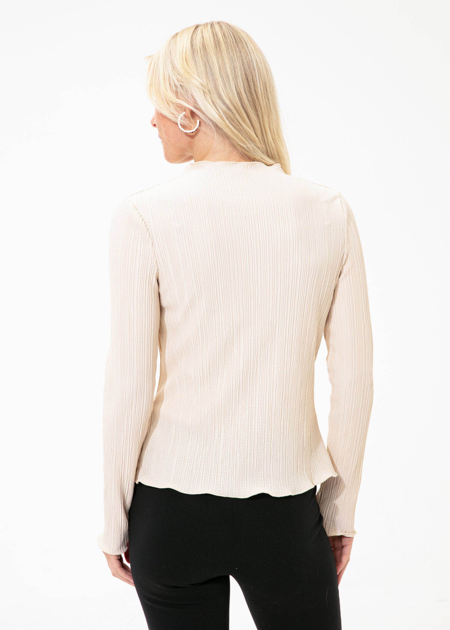 Pleated long sleeve top Image 3