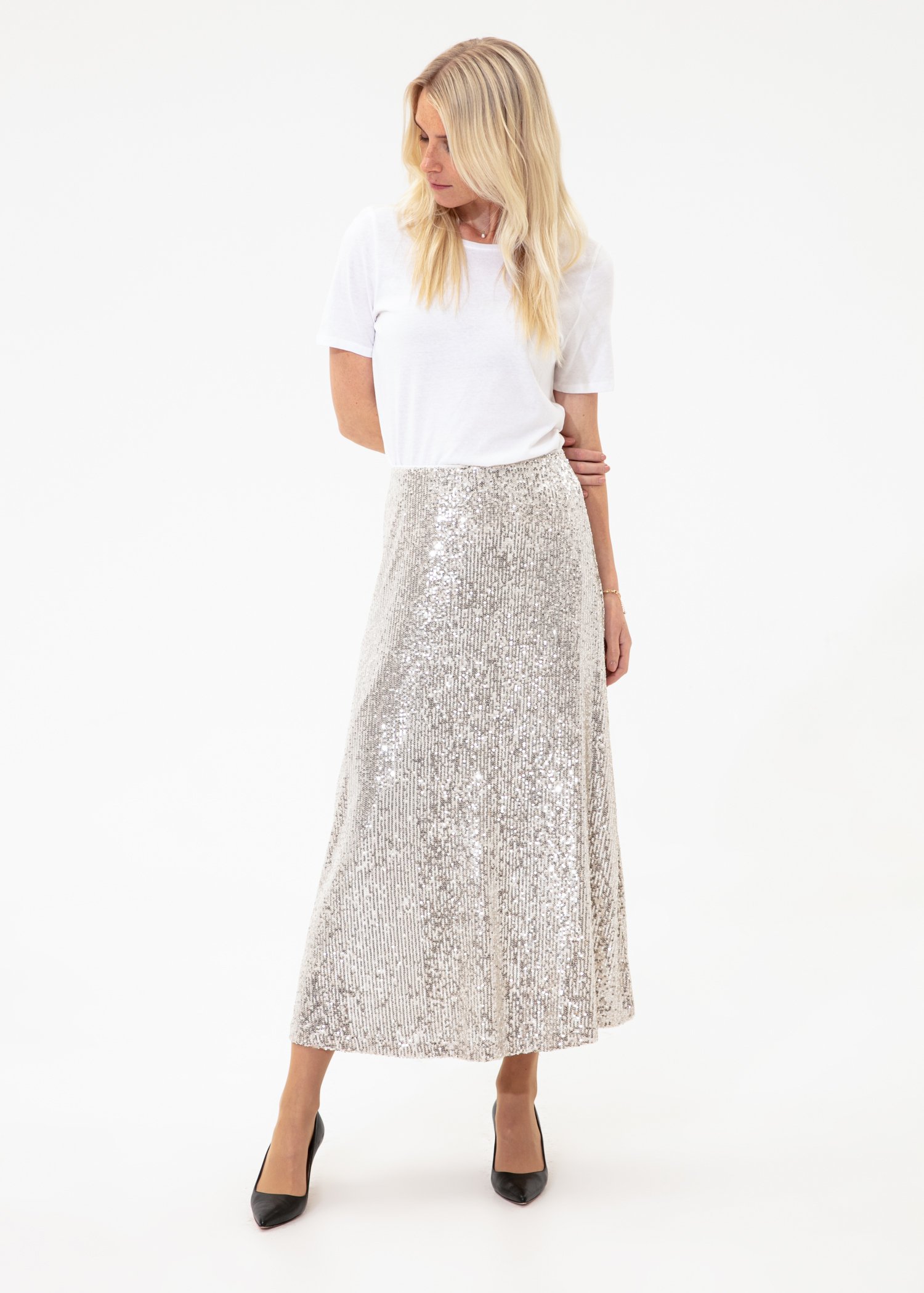 Silver sequin skirt Image 4