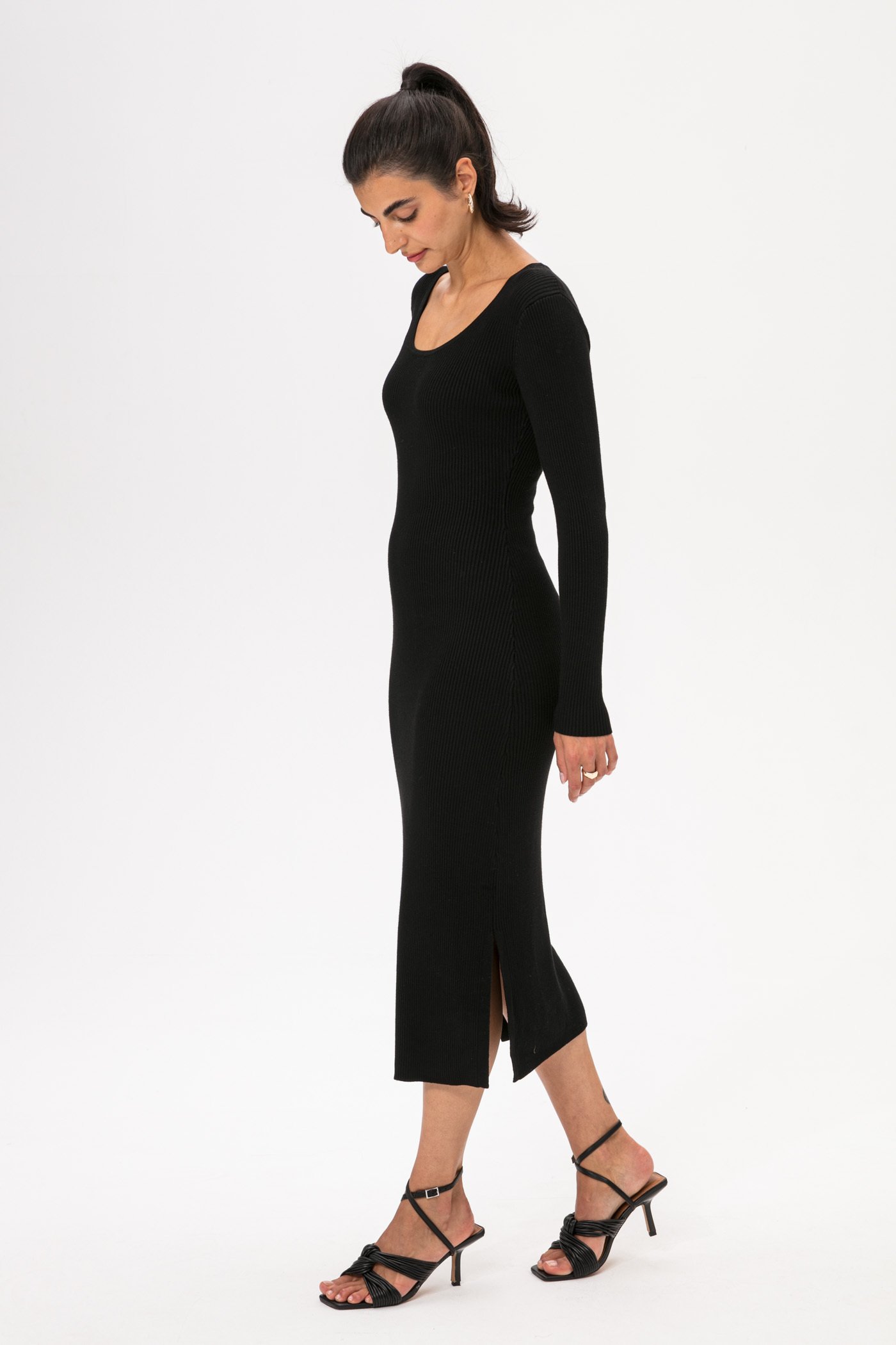Black knitted dress Image 5