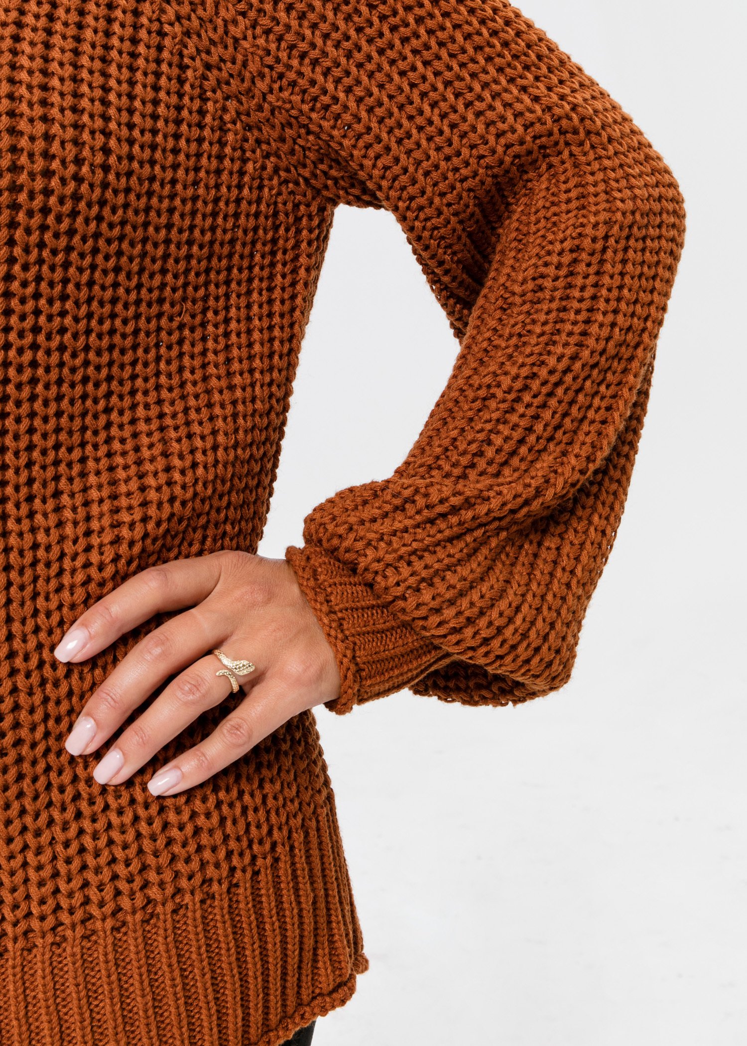 Solid knitted sweater thumbnail 4