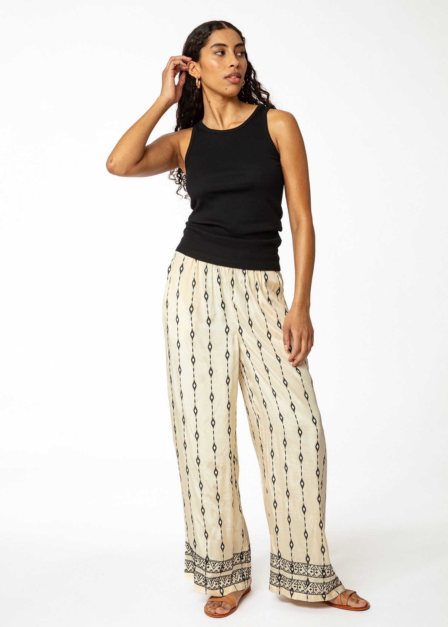 Wide patterned trousers thumbnail 2