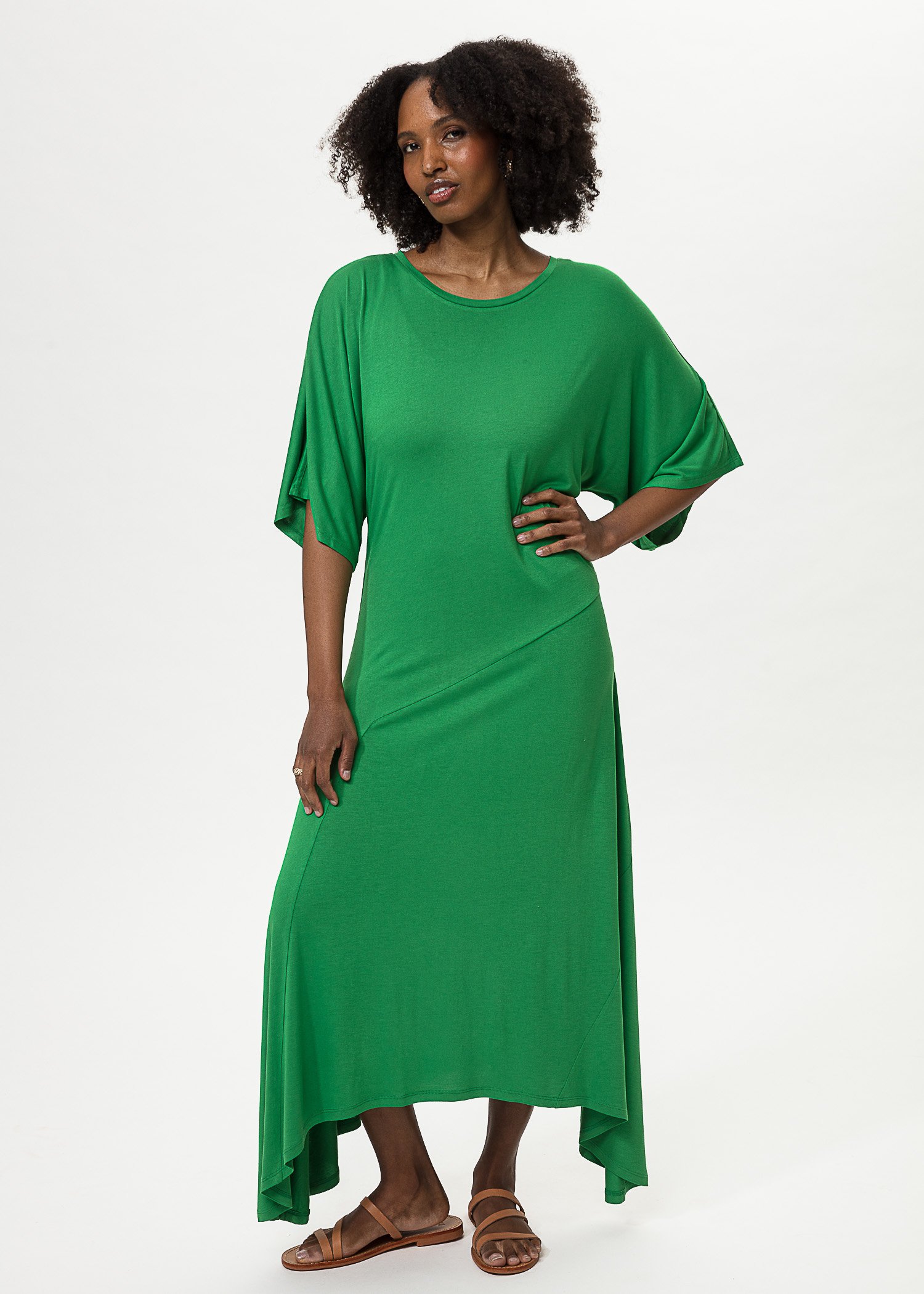 Grön asymmetrisk klänning