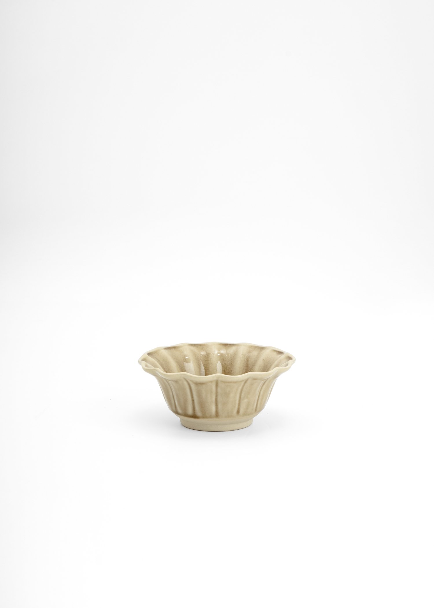 Small wavy bowl