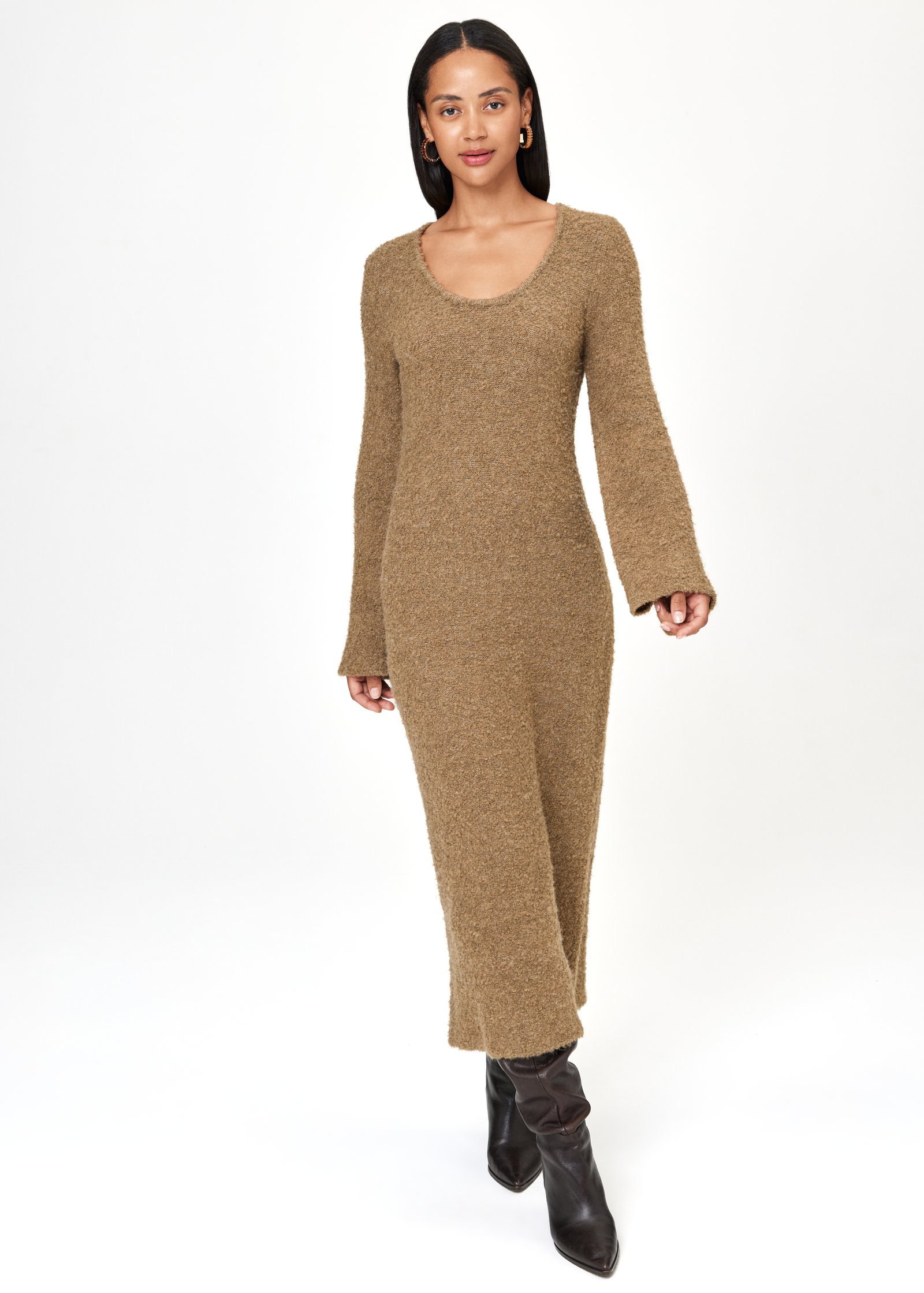 Long knitted dress thumbnail 0