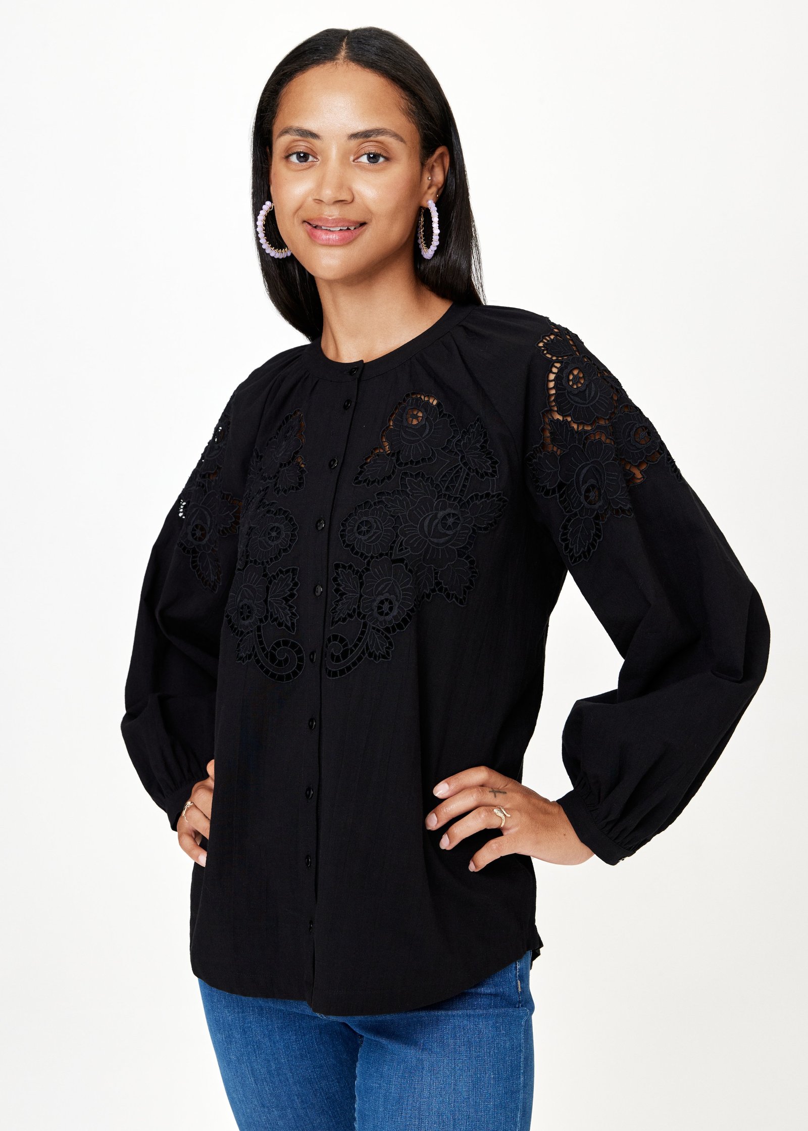Embroidered blouse Image 1