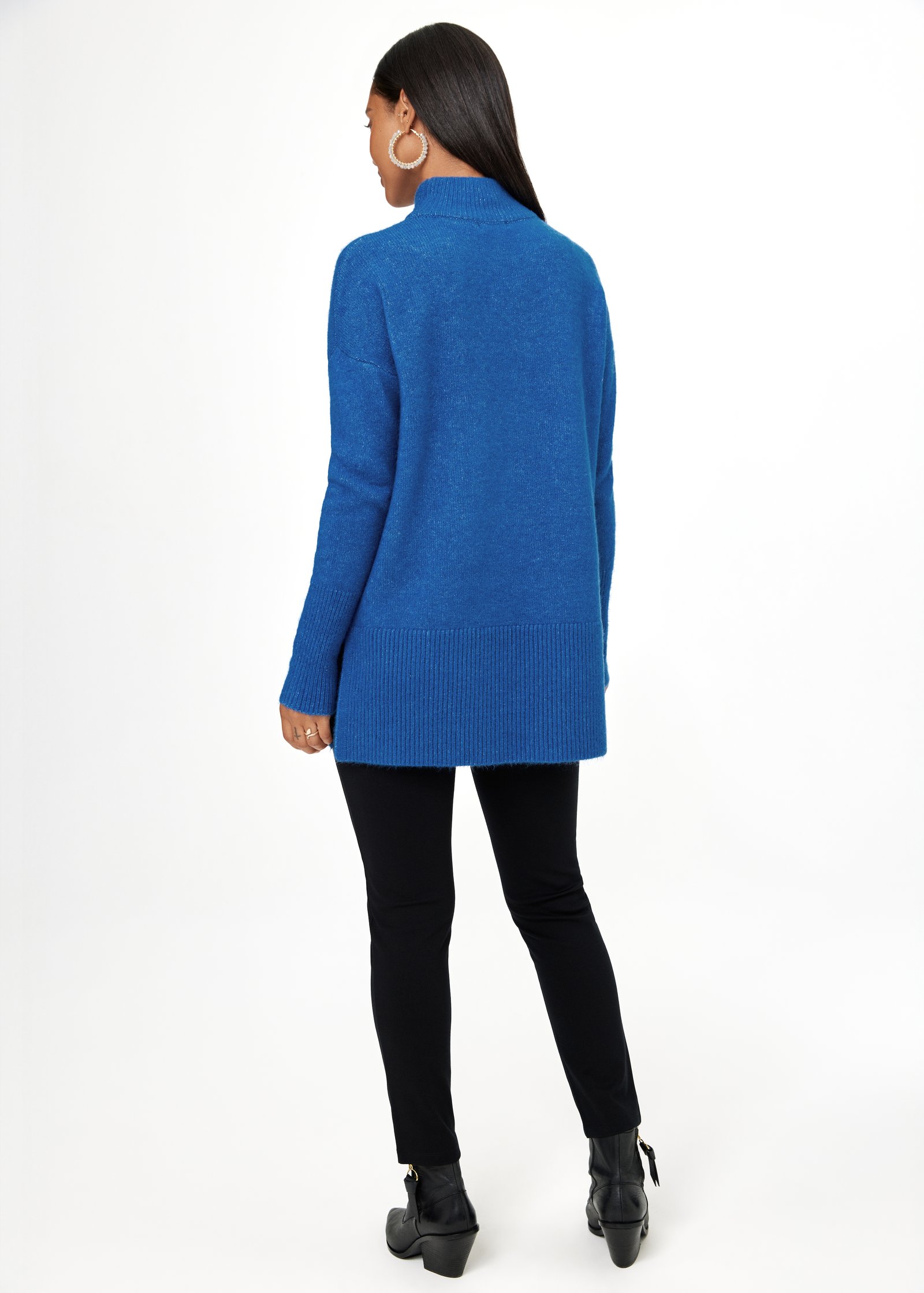 Long knitted sweater Image 3