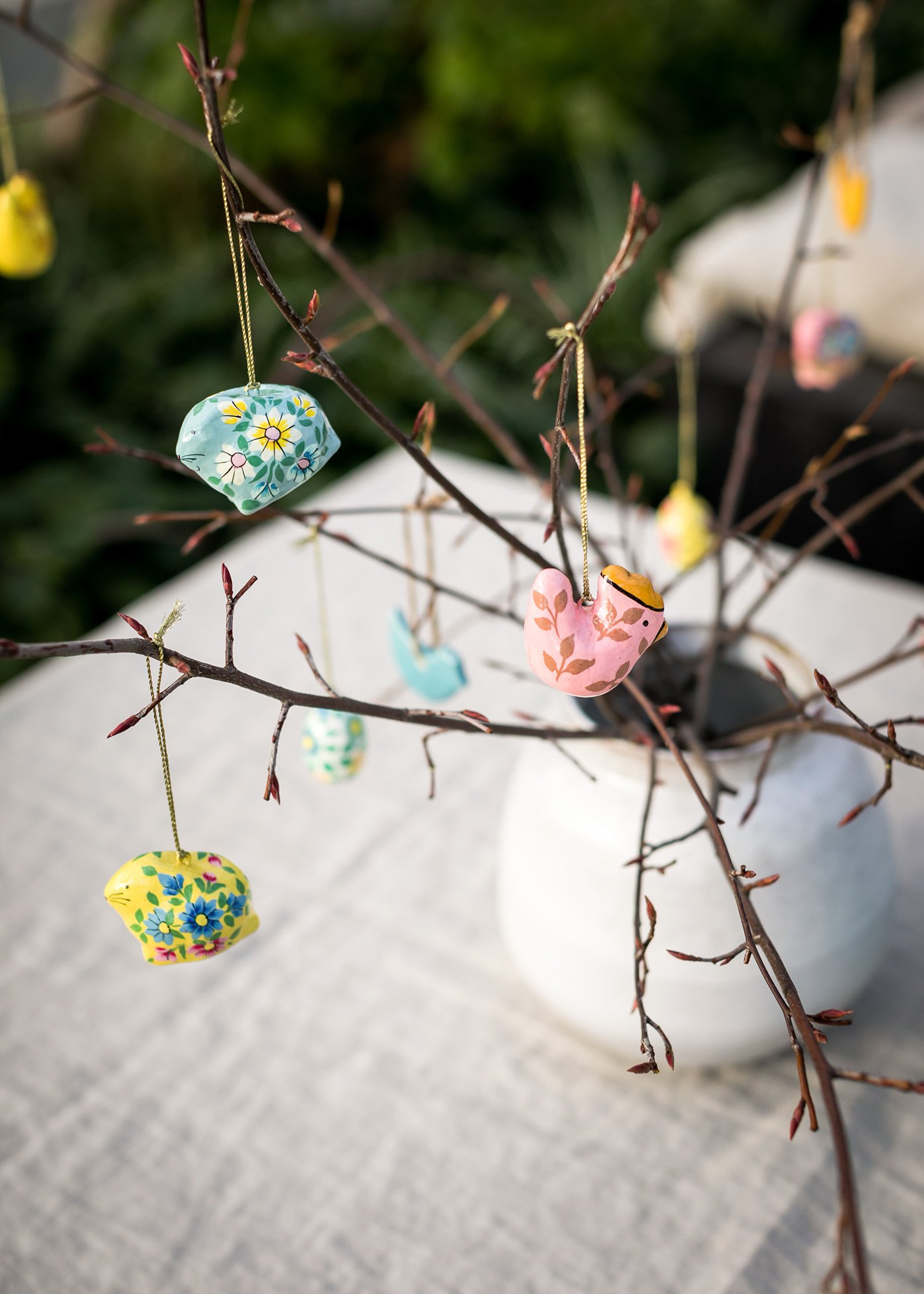 4-pack handpainted easter decorations Image 1
