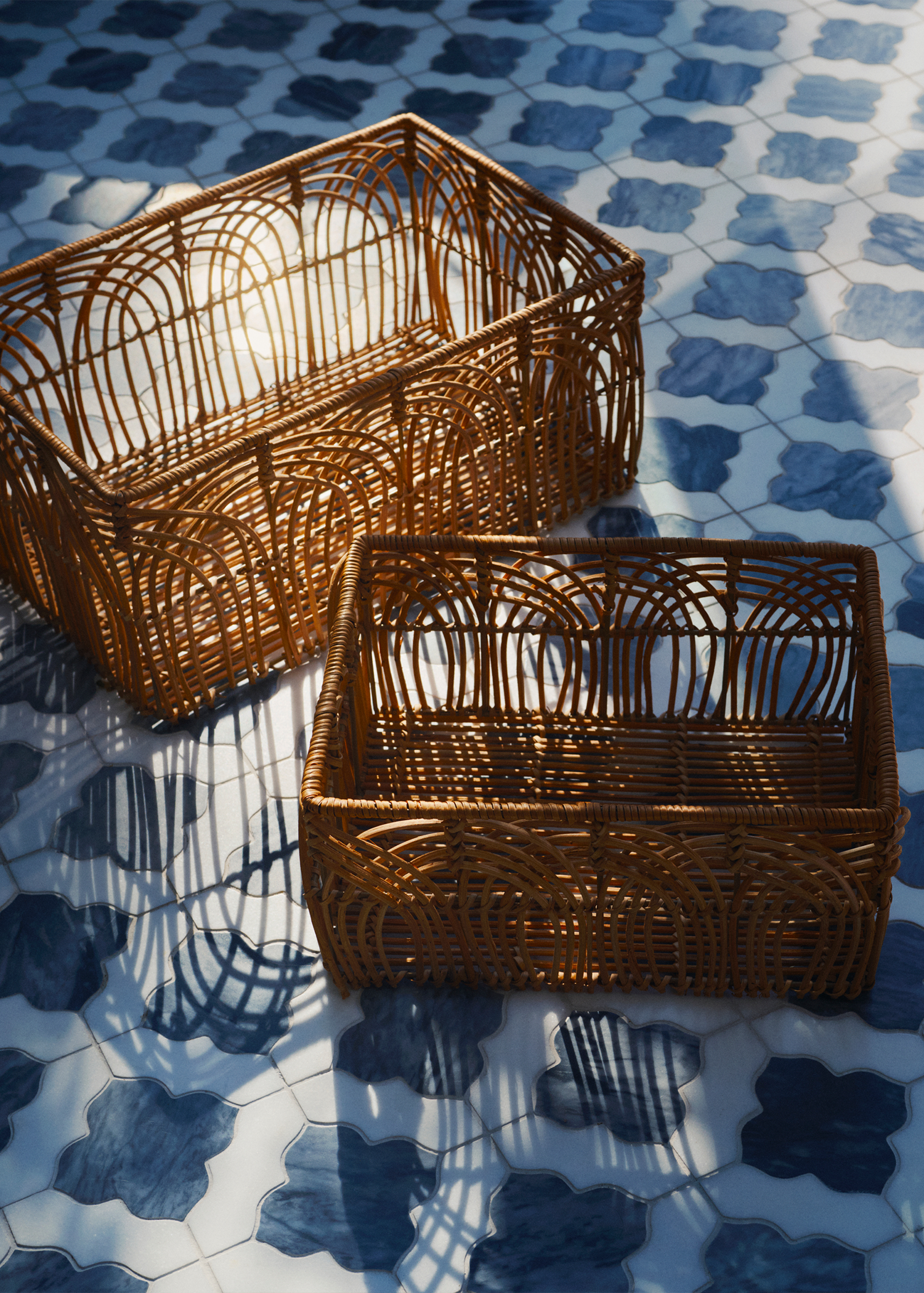 Small rattan basket Image 2