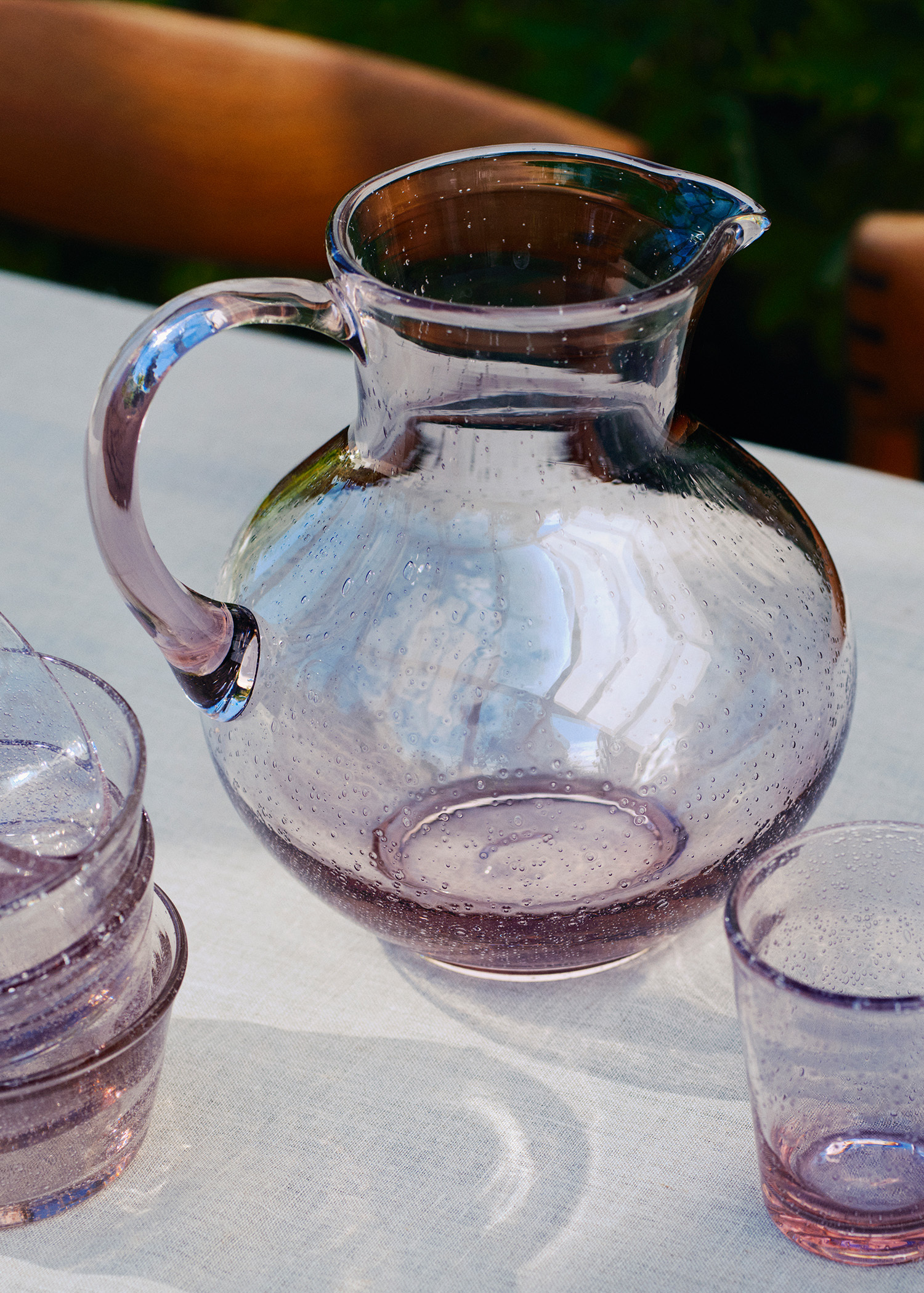 Glass carafe with bubbles thumbnail 2