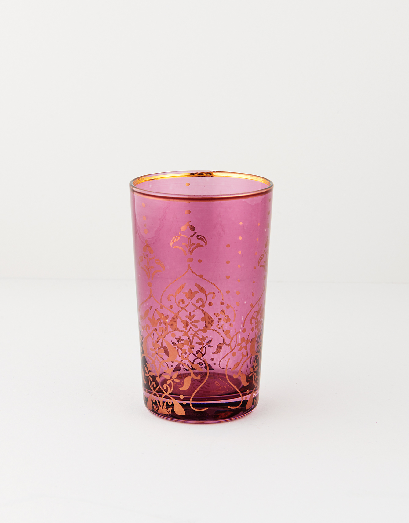 Patterned coloured glass