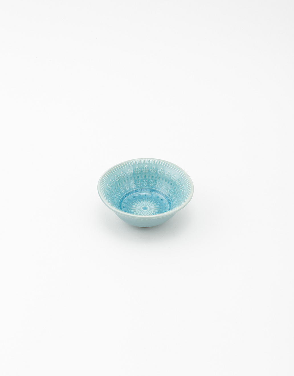 Stoneware mini bowl thumbnail 3