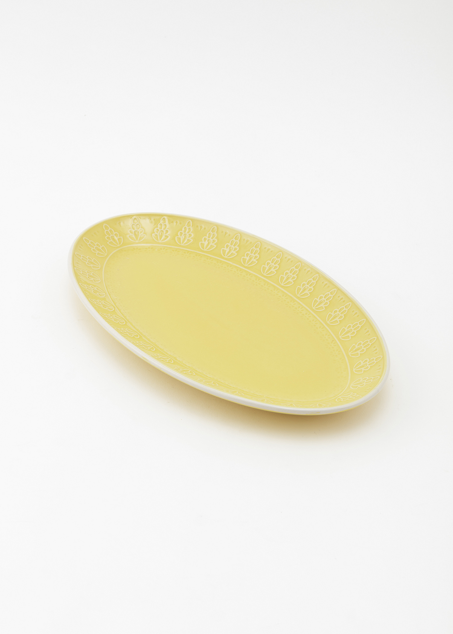 Stoneware oval serving plate Image 0
