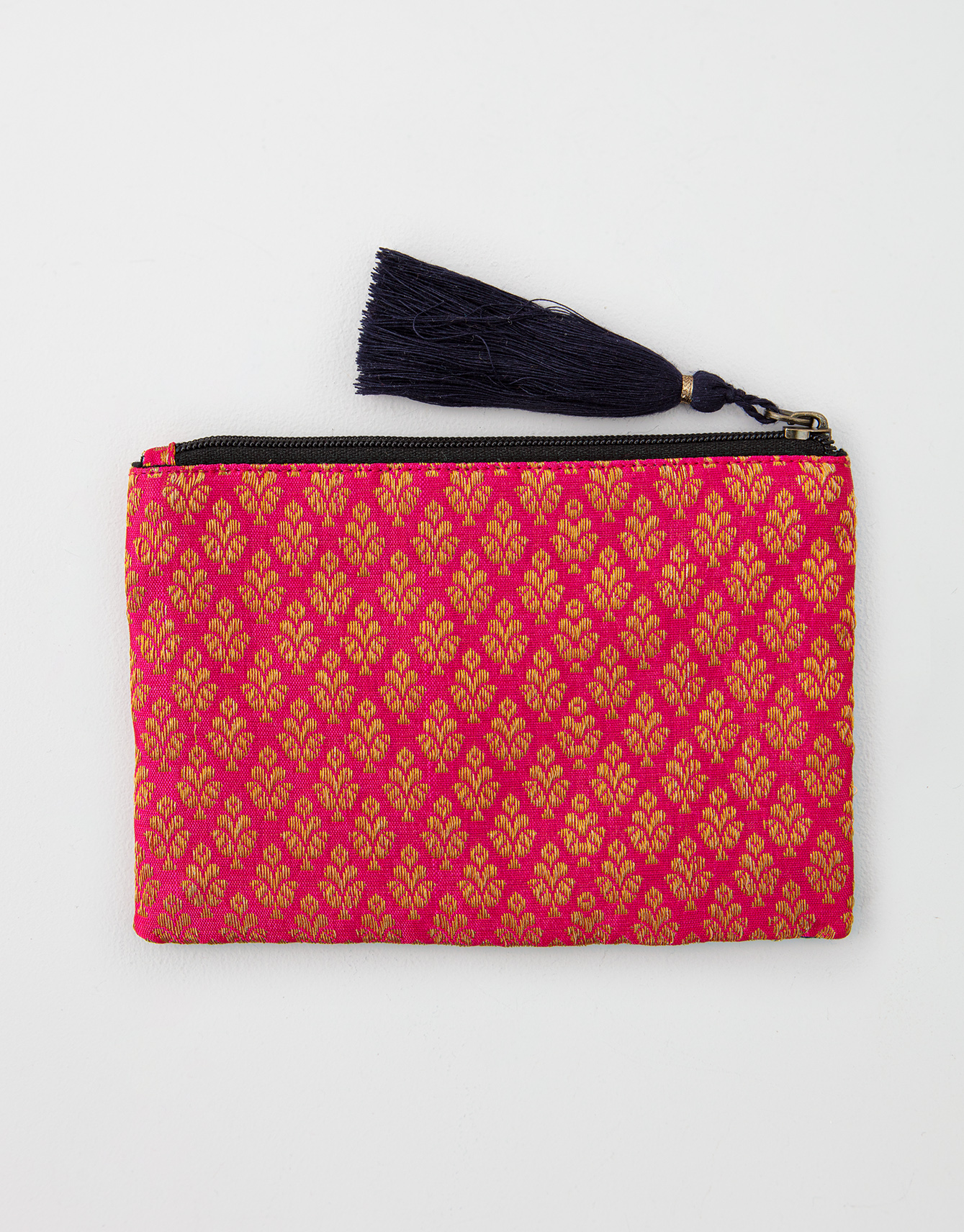 Patterned coin purse thumbnail 1