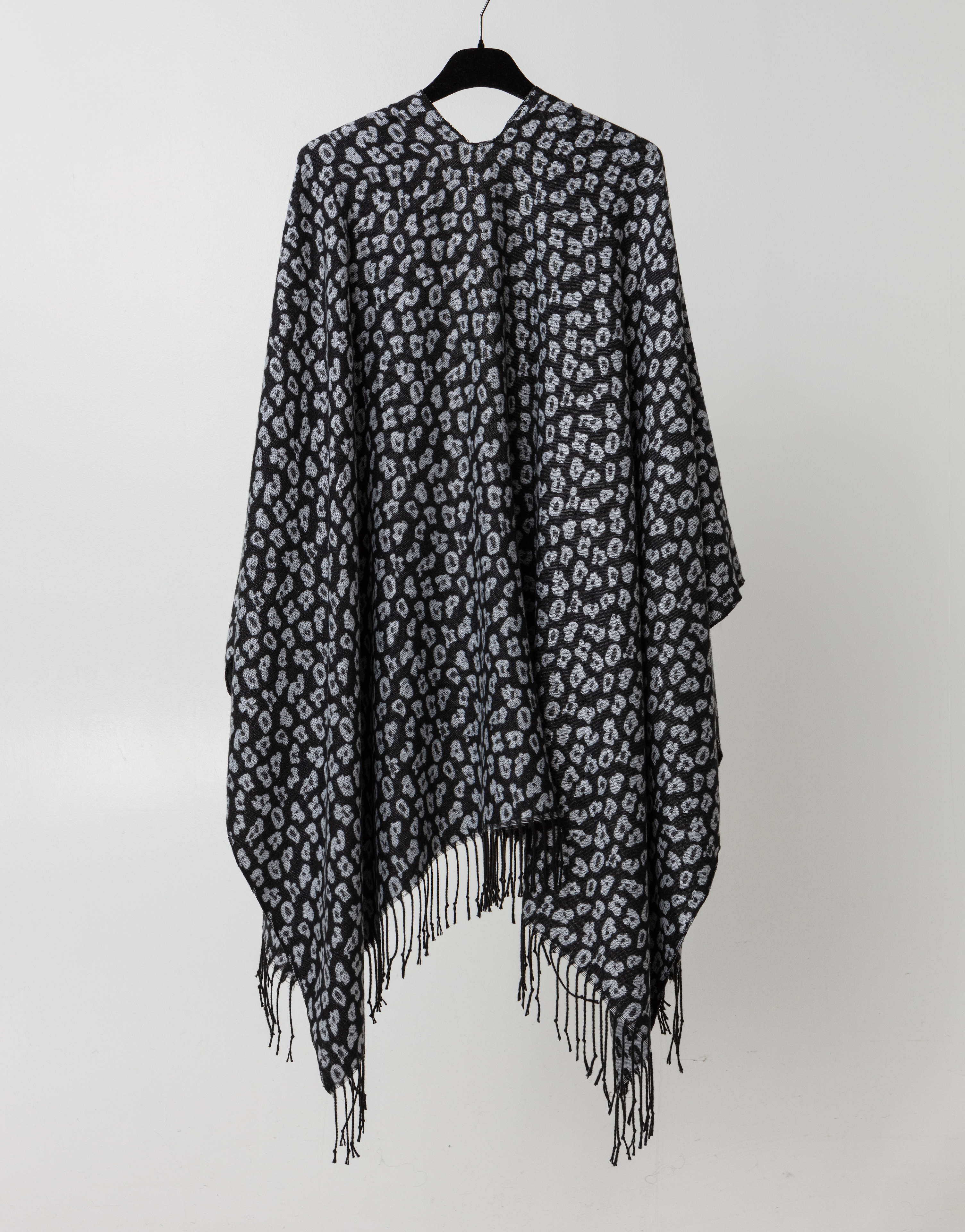 Leopard patterned poncho thumbnail 2