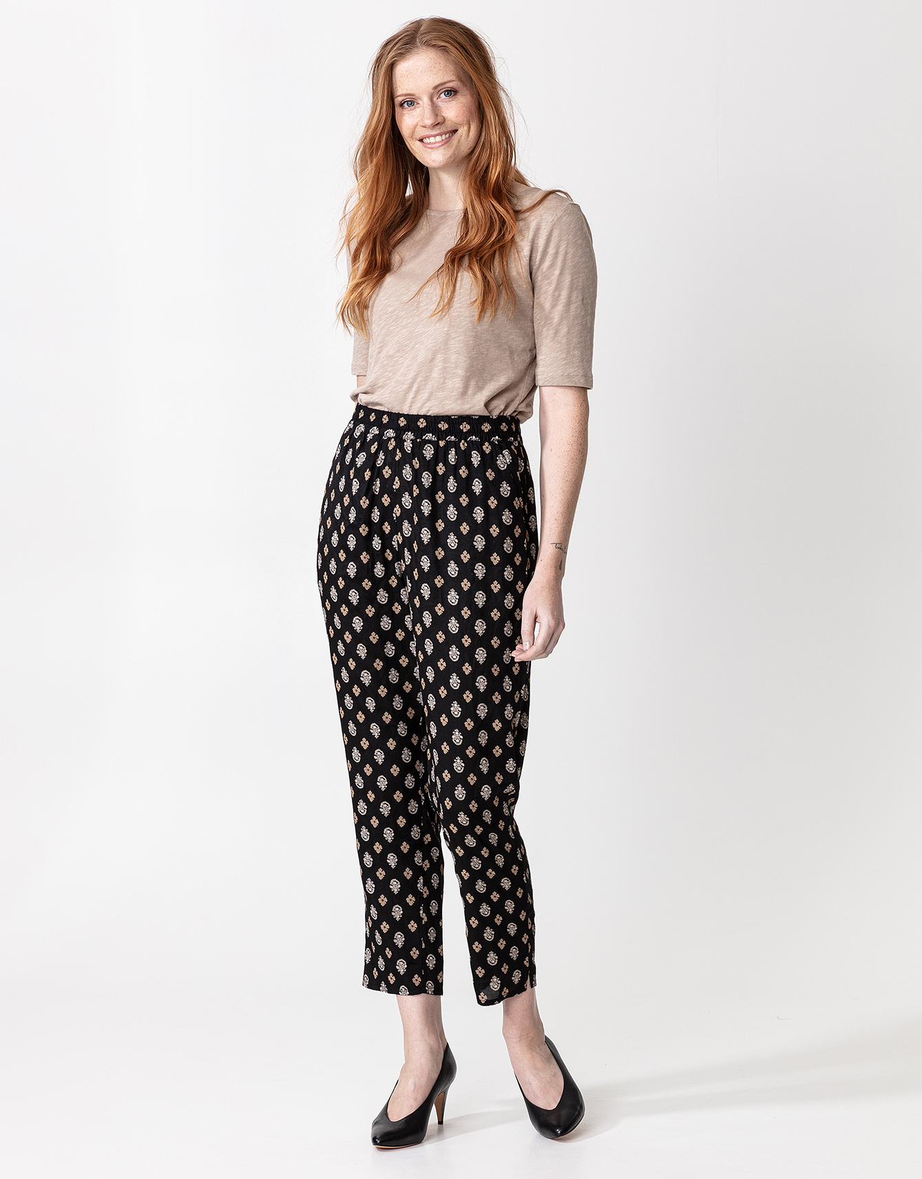 Patterned trousers thumbnail 1