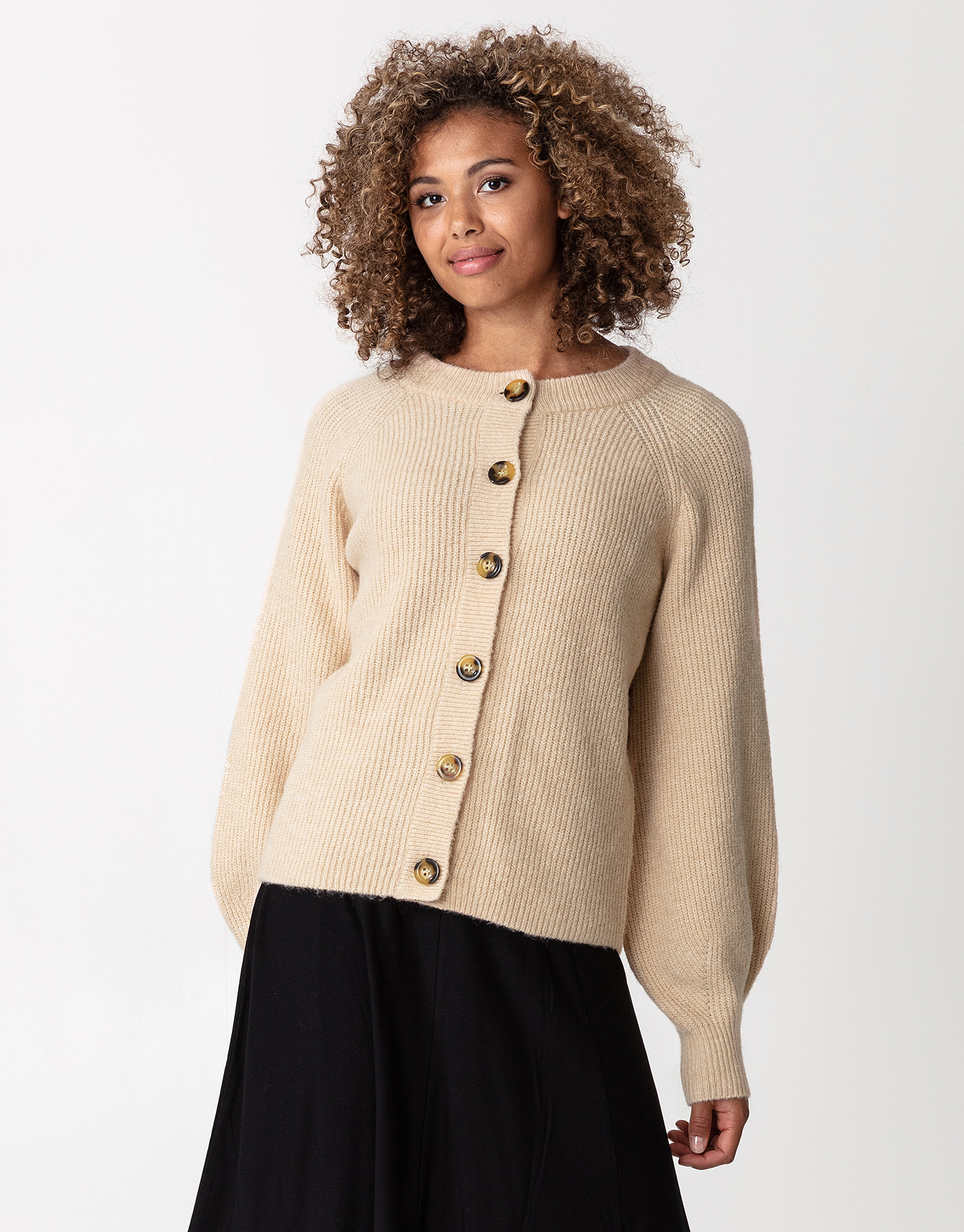 Knitted buttoned cardigan thumbnail 0