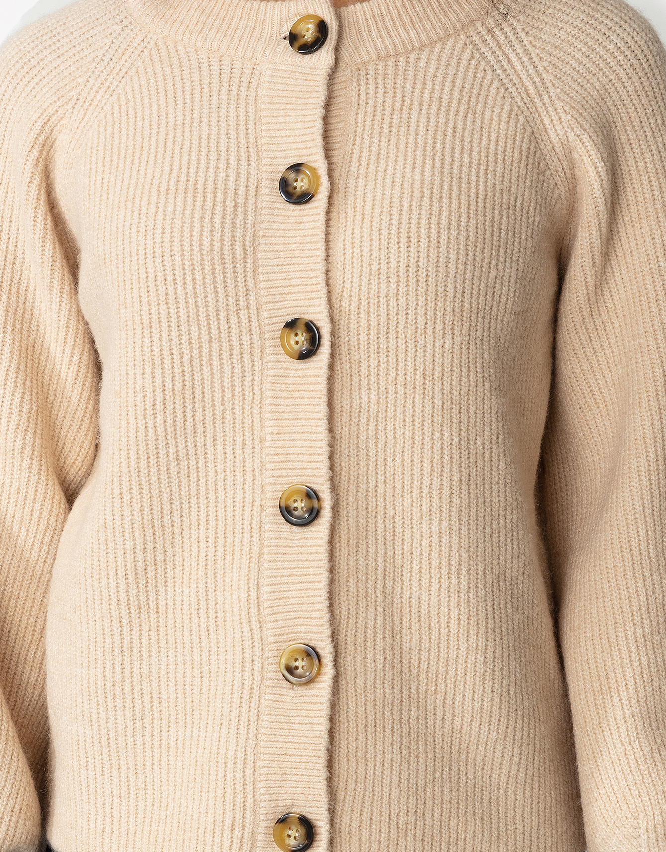 Knitted buttoned cardigan thumbnail 4