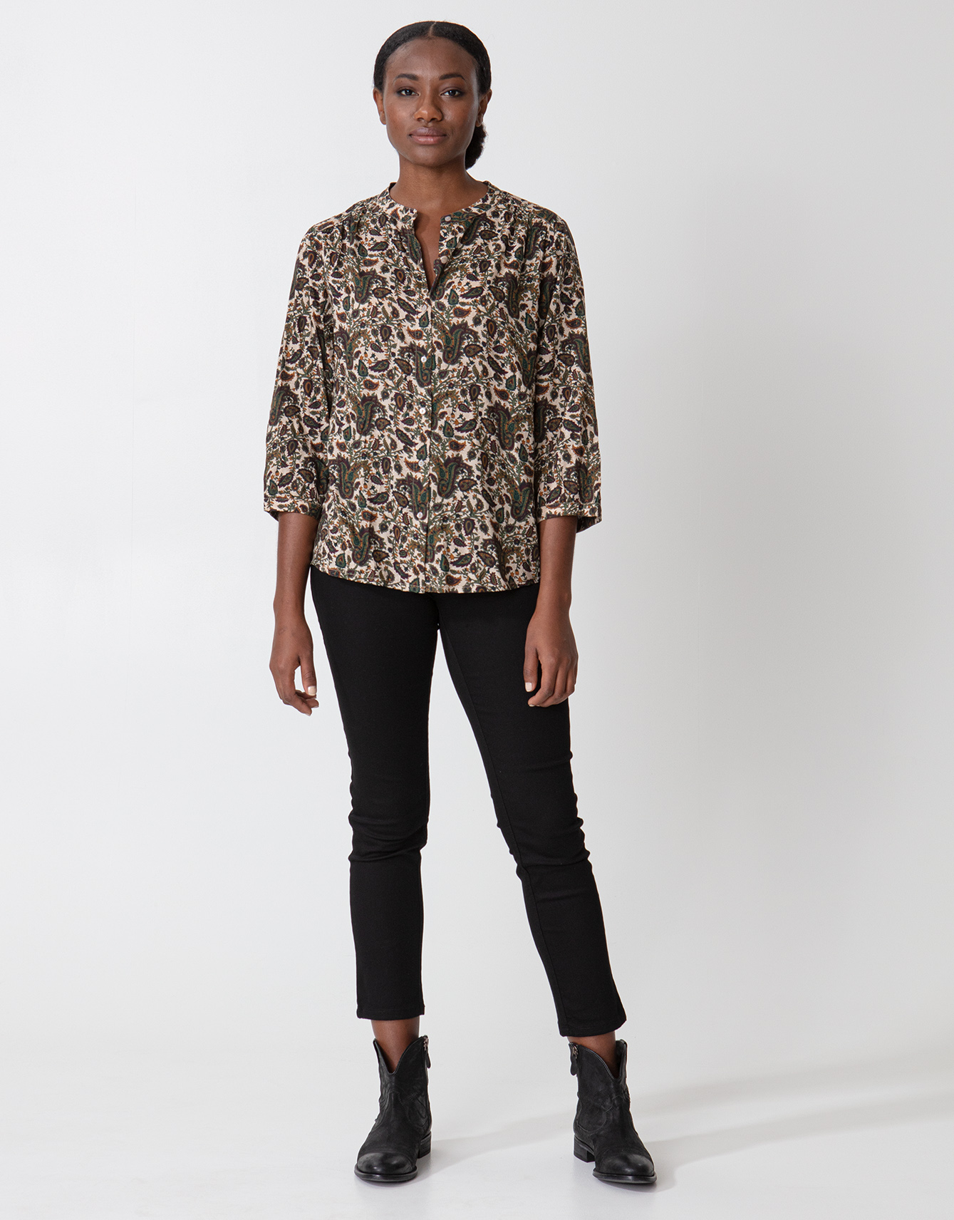 Patterned long-sleeve blouse Image 0