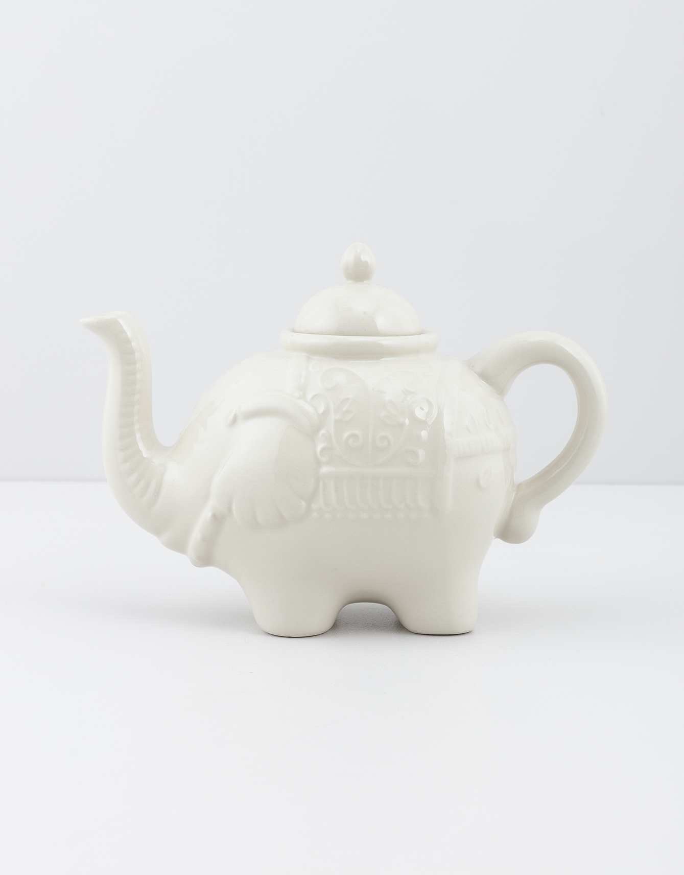 Elephant stoneware teapot thumbnail 2