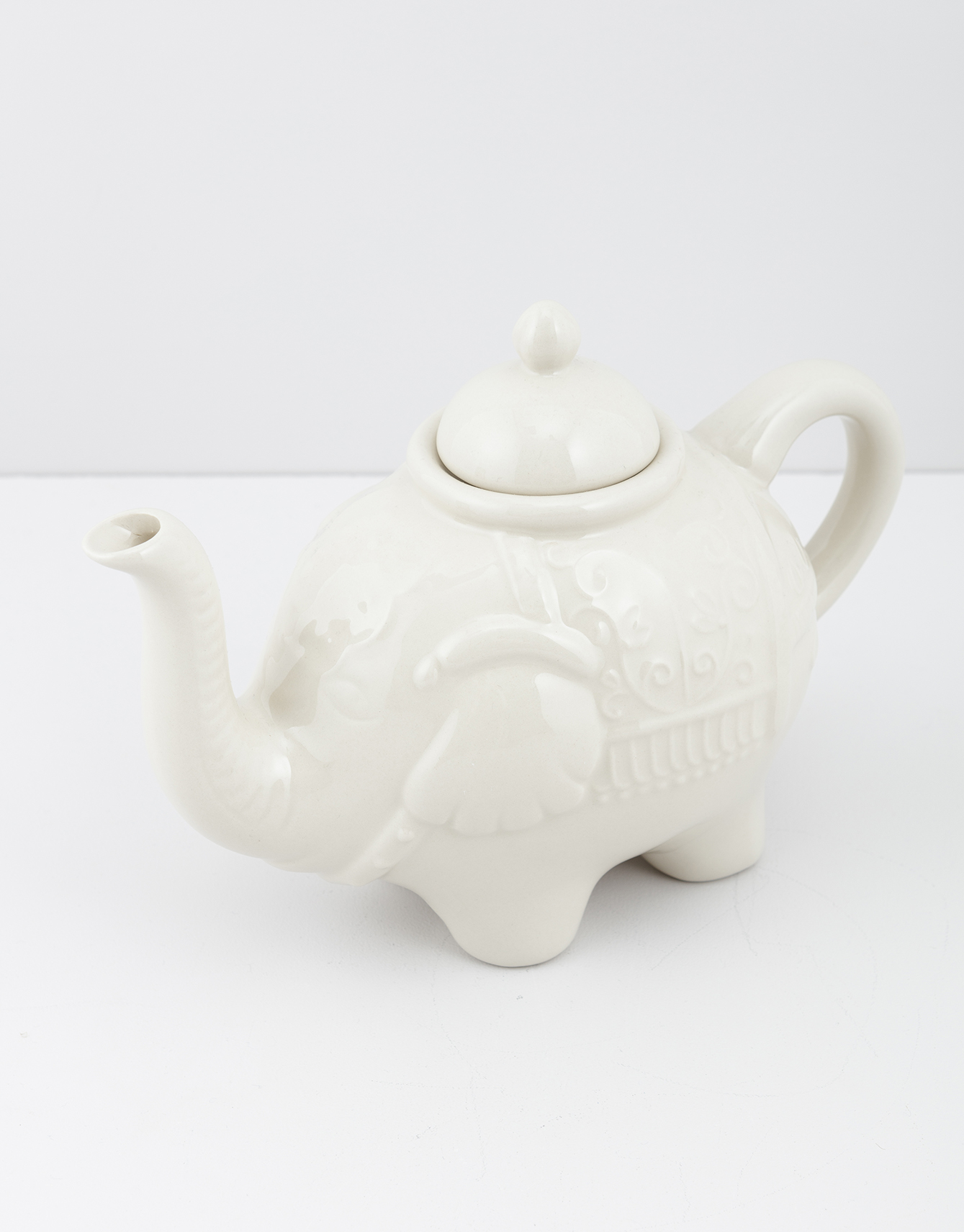 Elephant stoneware teapot thumbnail 3