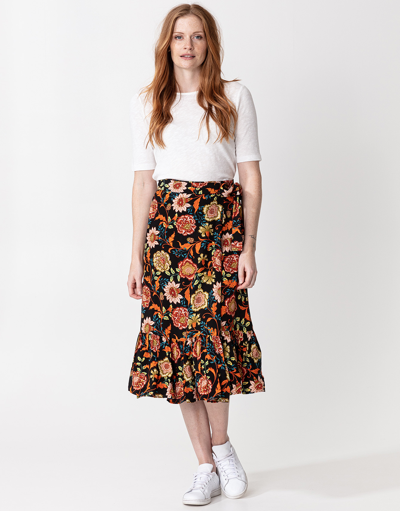 Floral waist tie band skirt Image 0