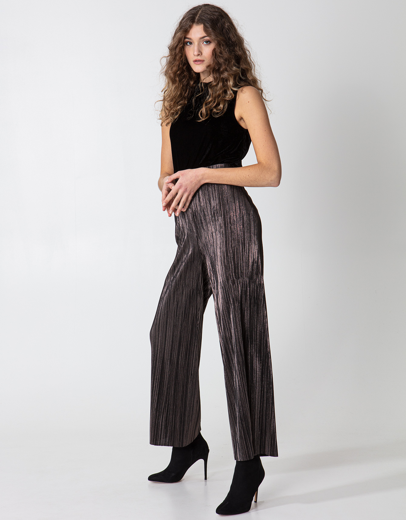 Shimmering pleated wide trousers thumbnail 1