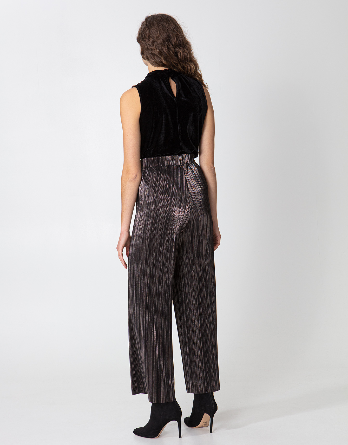Shimmering pleated wide trousers thumbnail 5