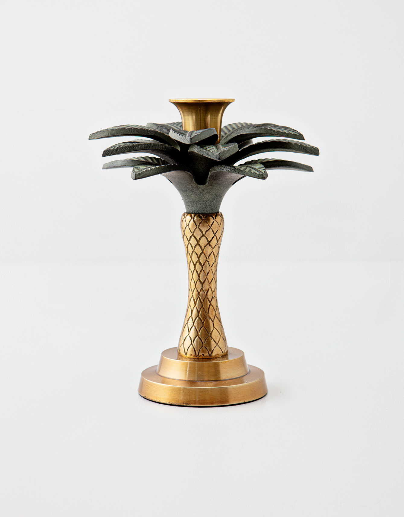 Palm candle holder thumbnail 0