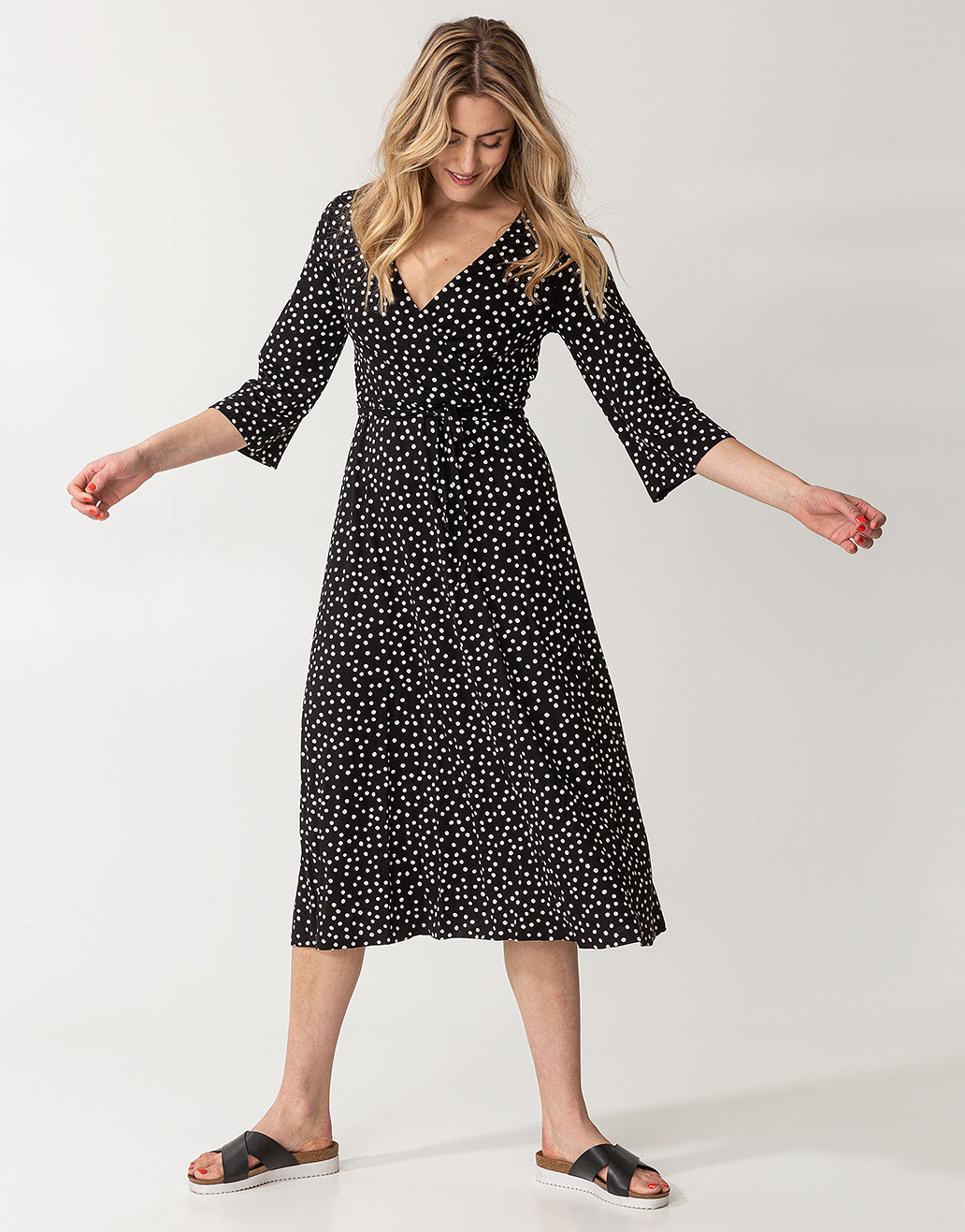 Dotted 3/4 sleeve wrap dress Image 0