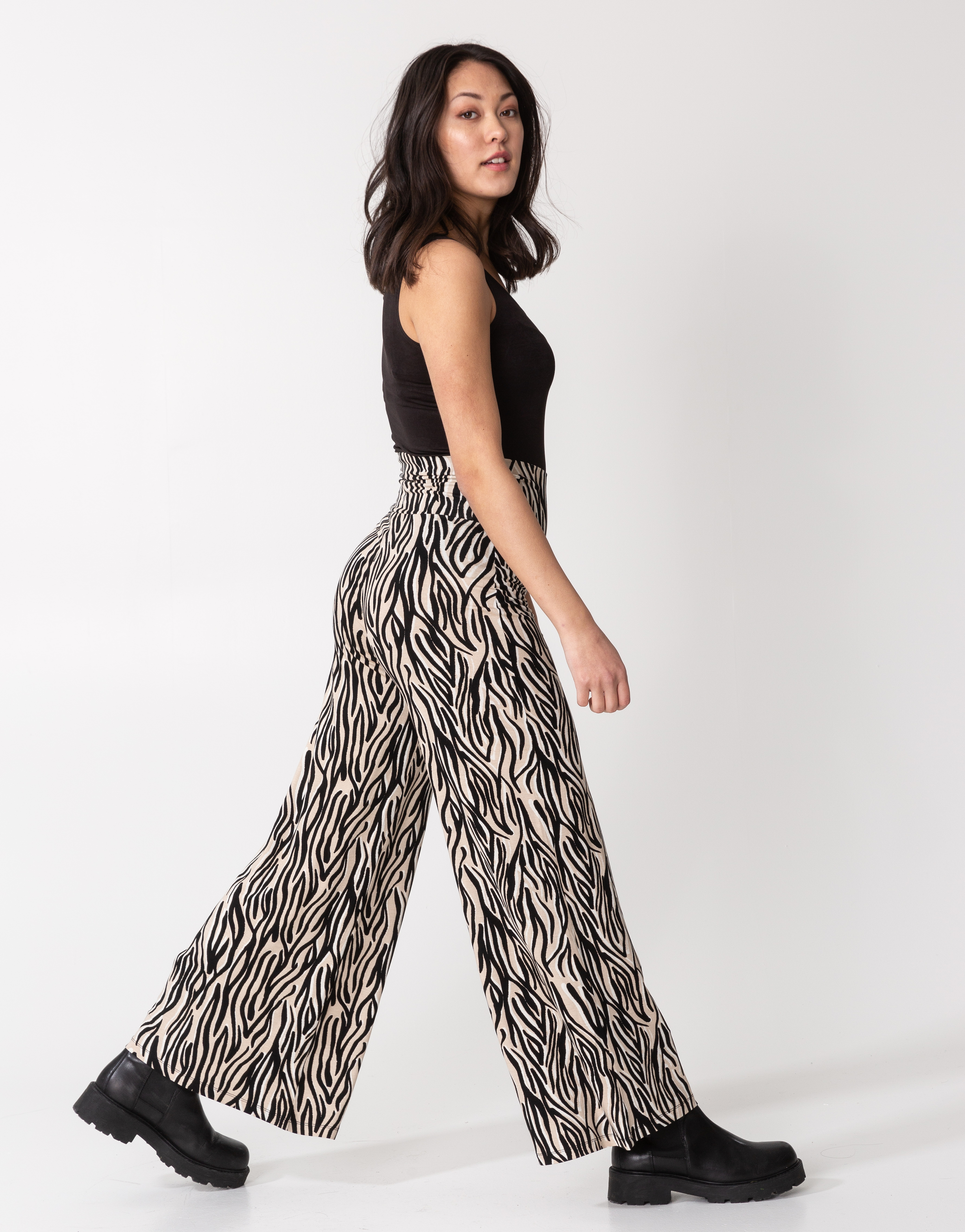 Patterned wide jersey pant Image 0