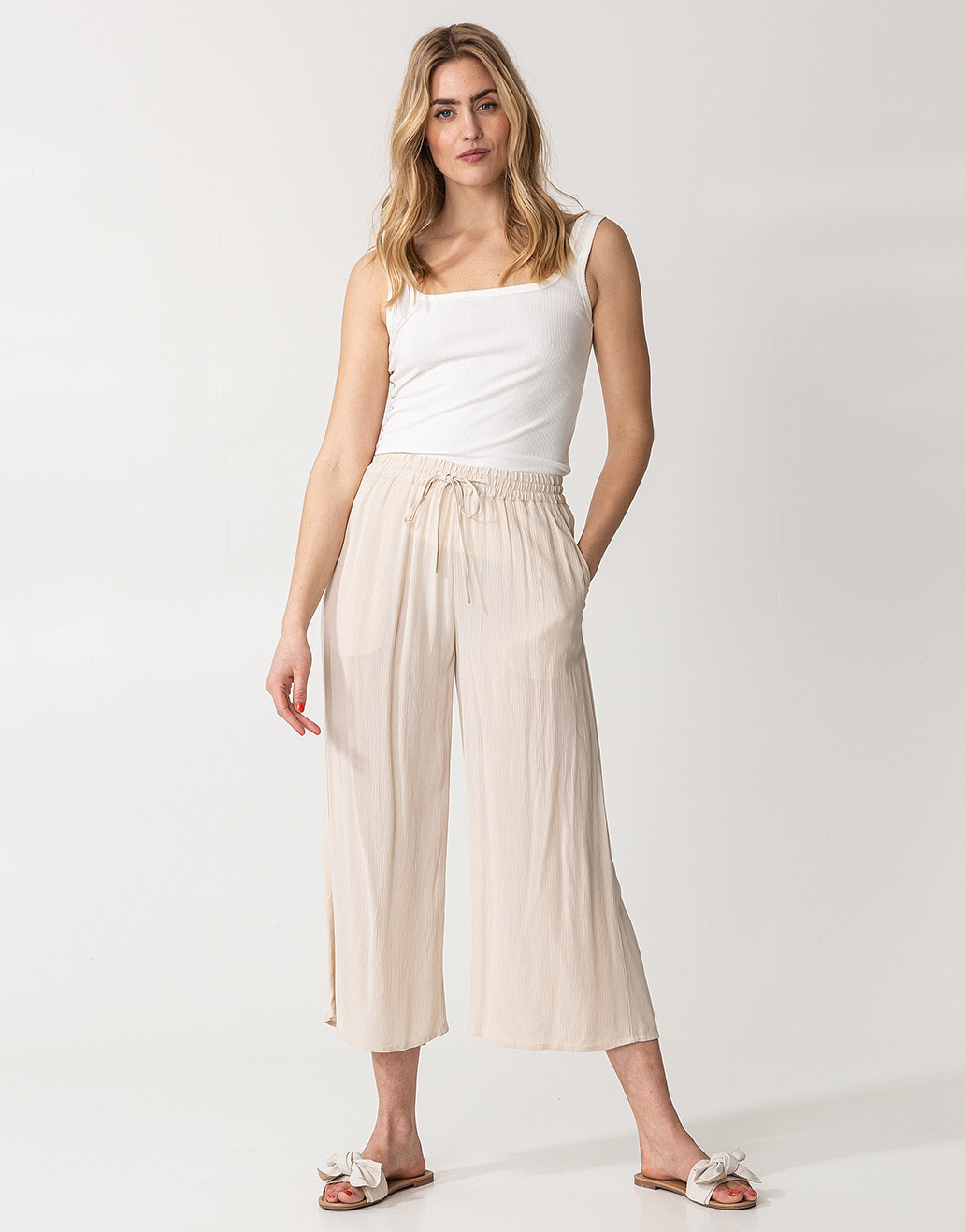 Wide ankle pants Image 0