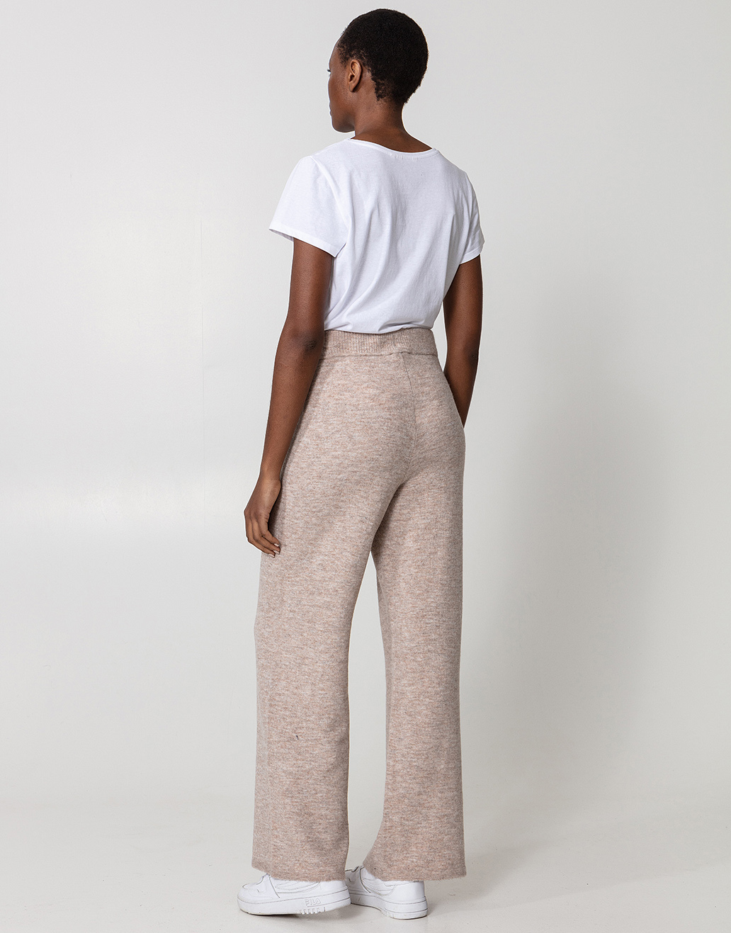 Soft knitted beige trouser thumbnail 7