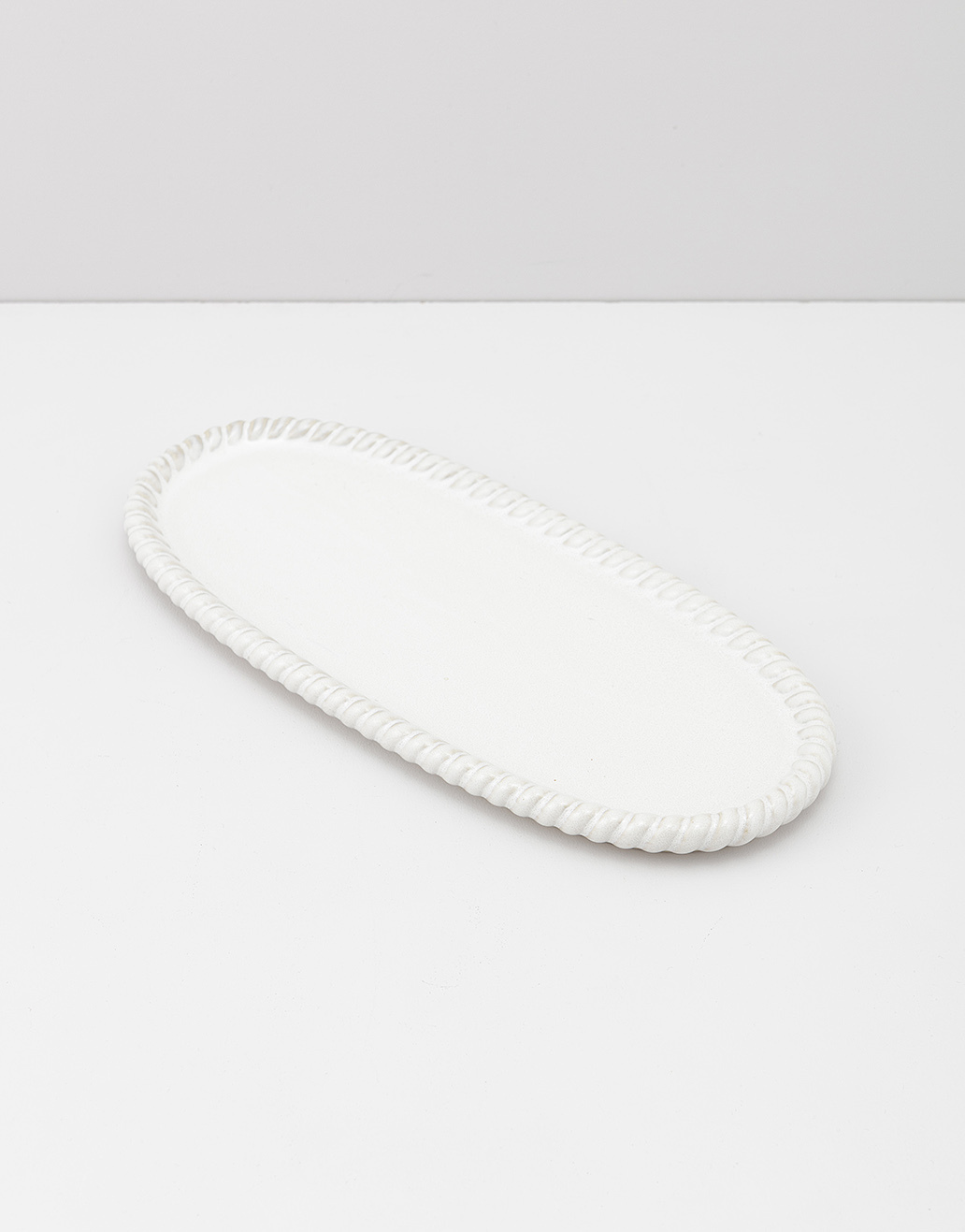 Stoneware oval tray Image 0